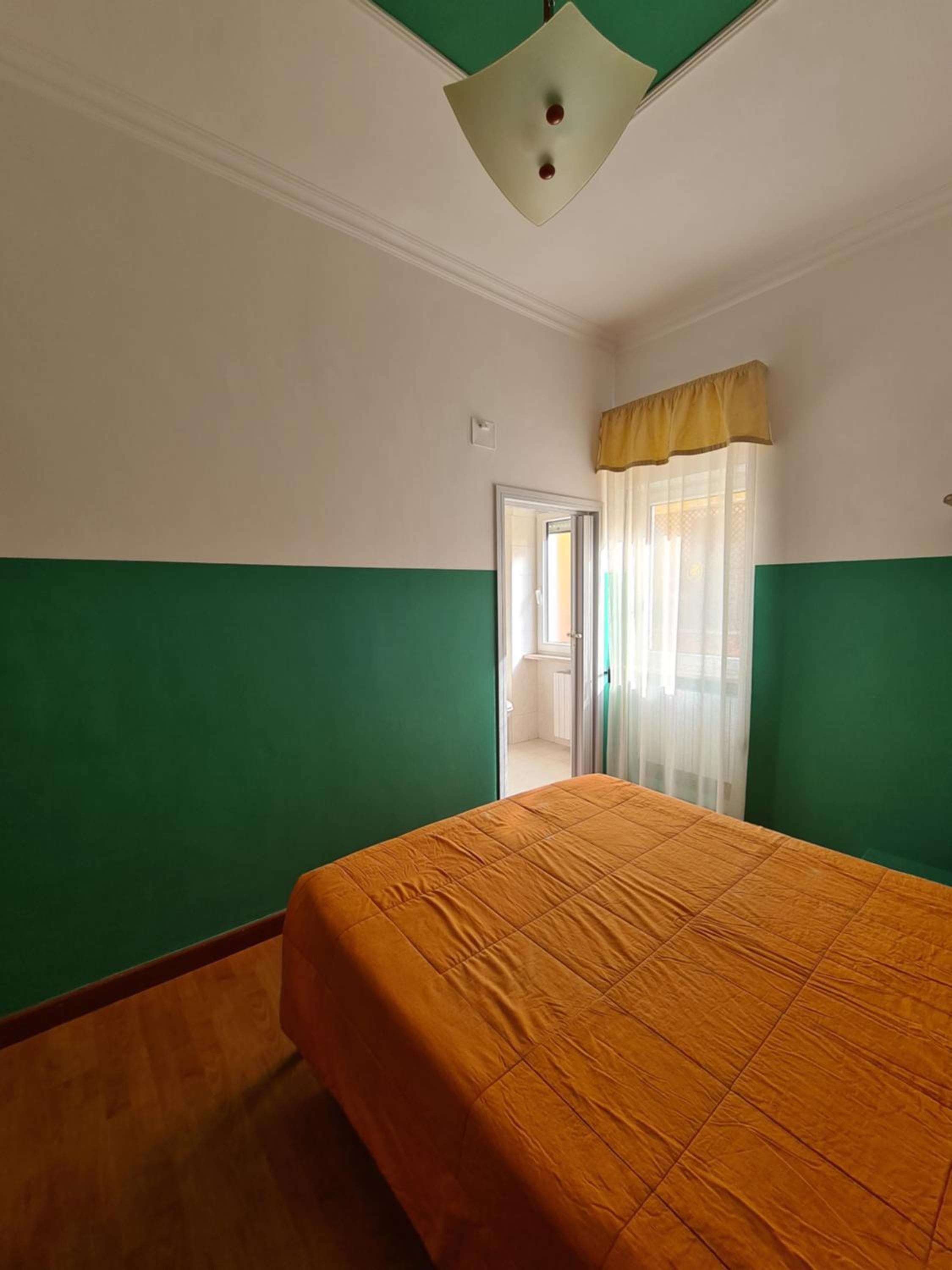 Double Room - Photo 7