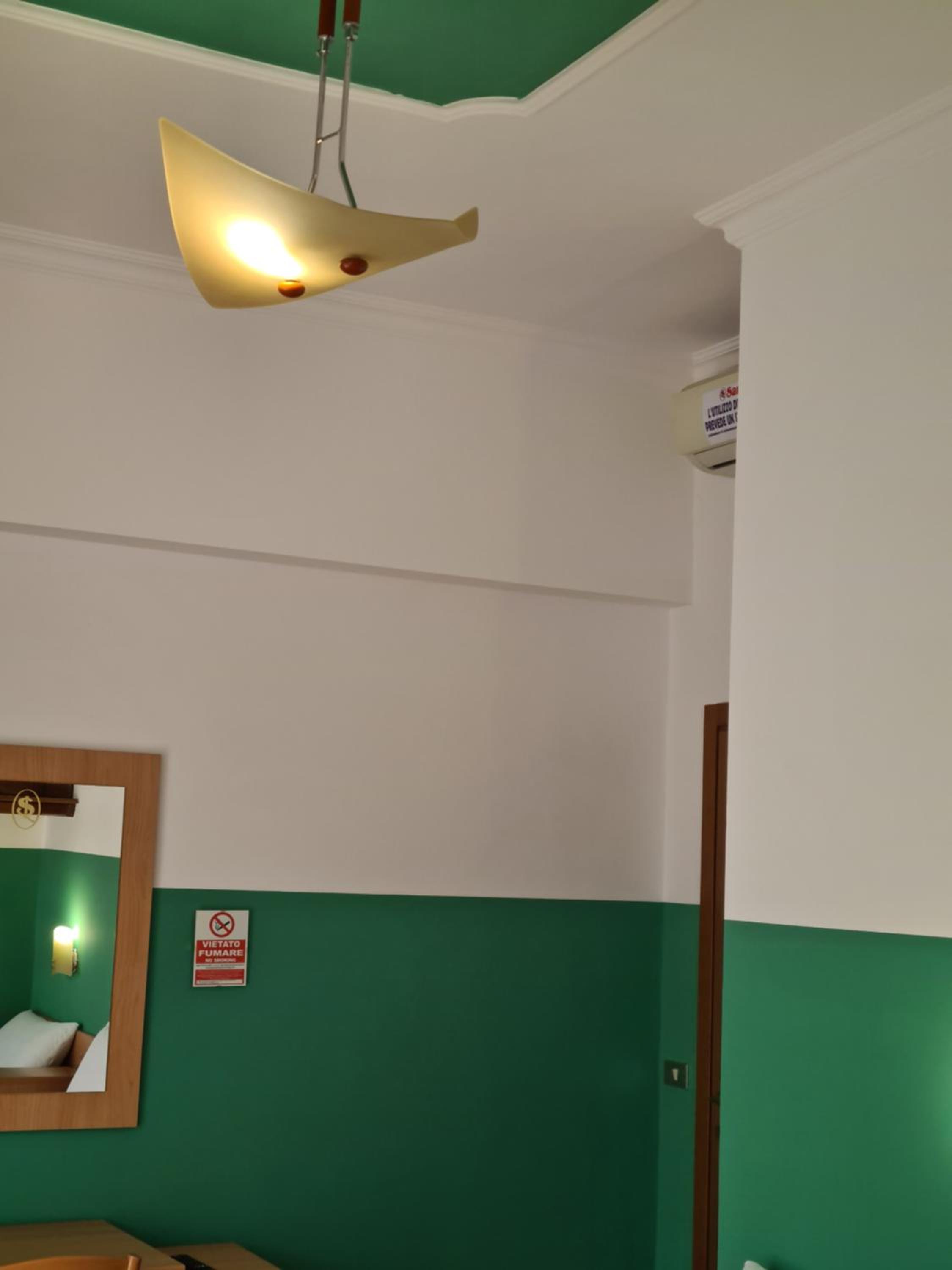 Quadruple Room - Photo 12