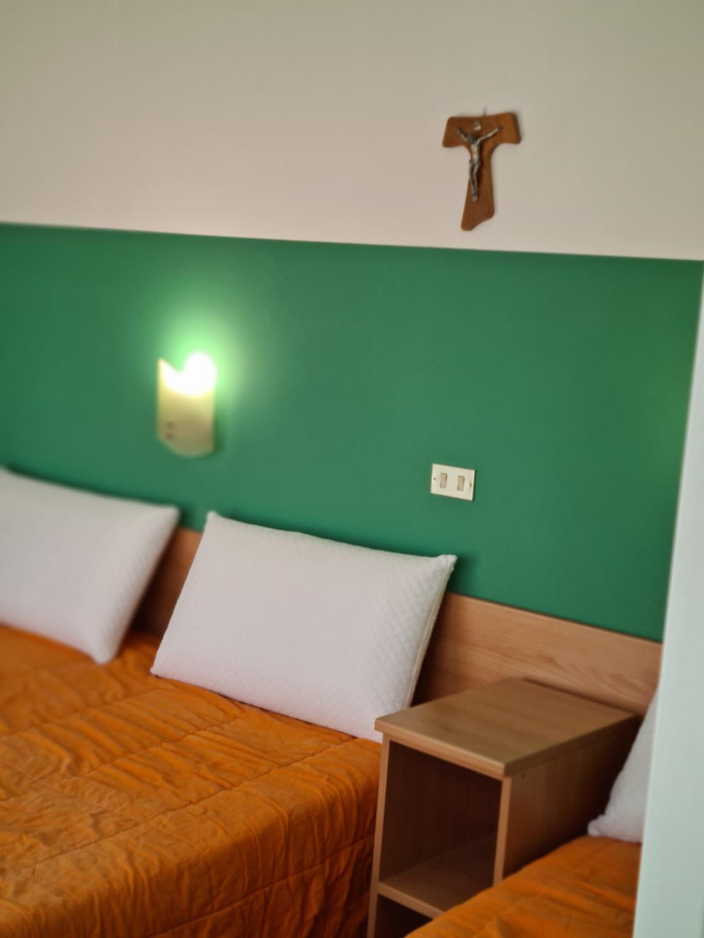 Quadruple Room - Photo 29