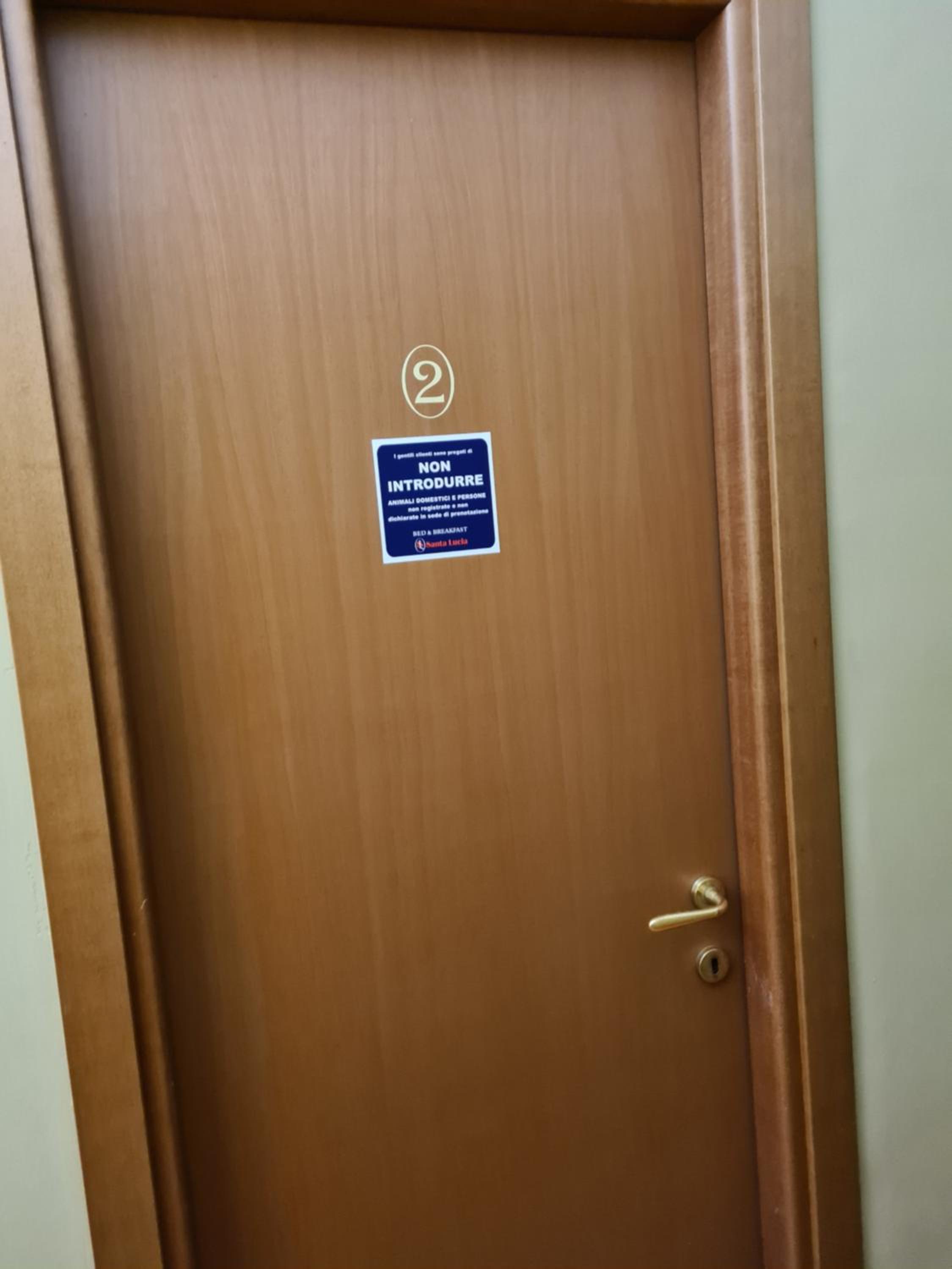 Double Room - Photo 18