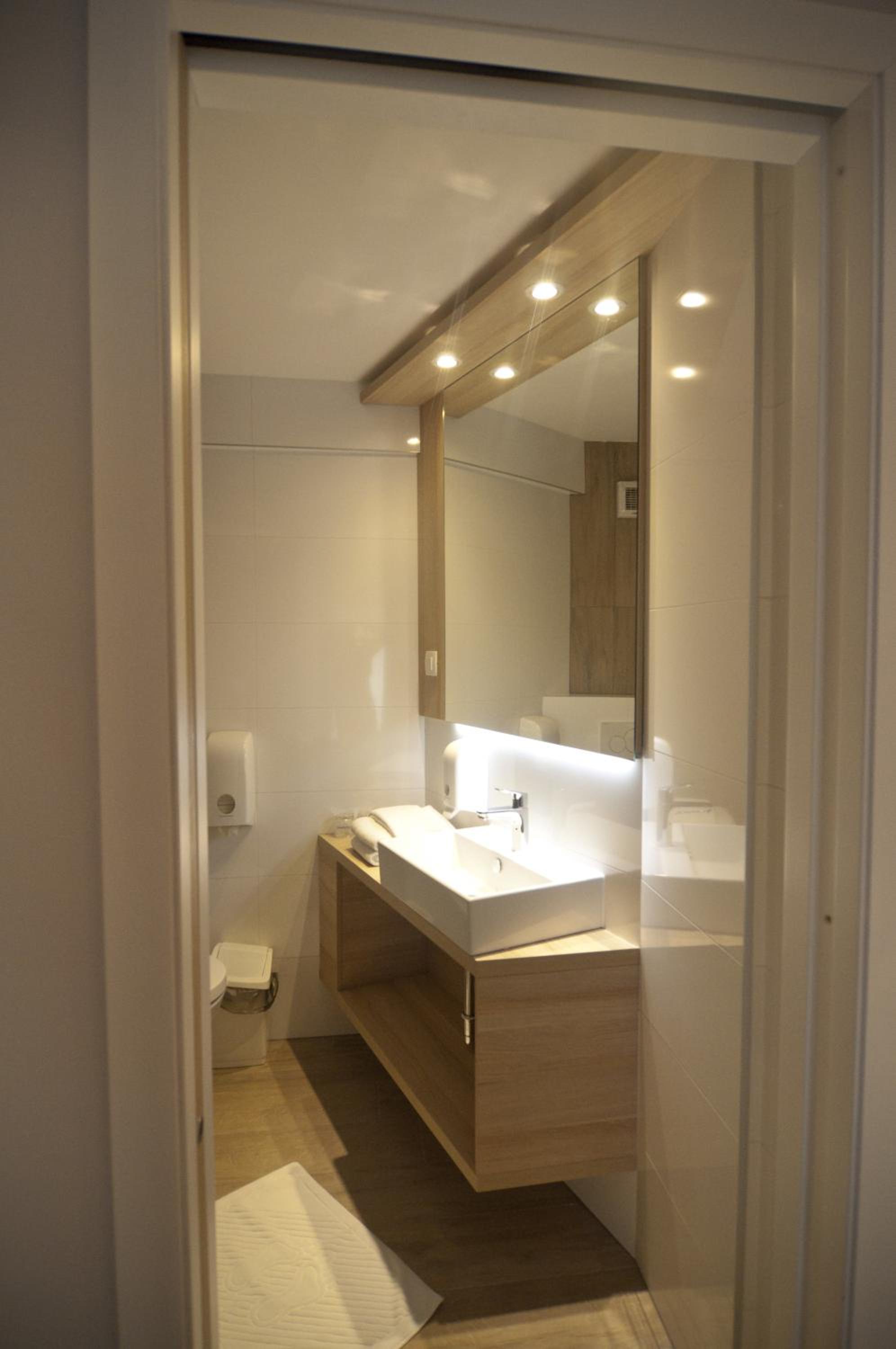 Single Room photo 2