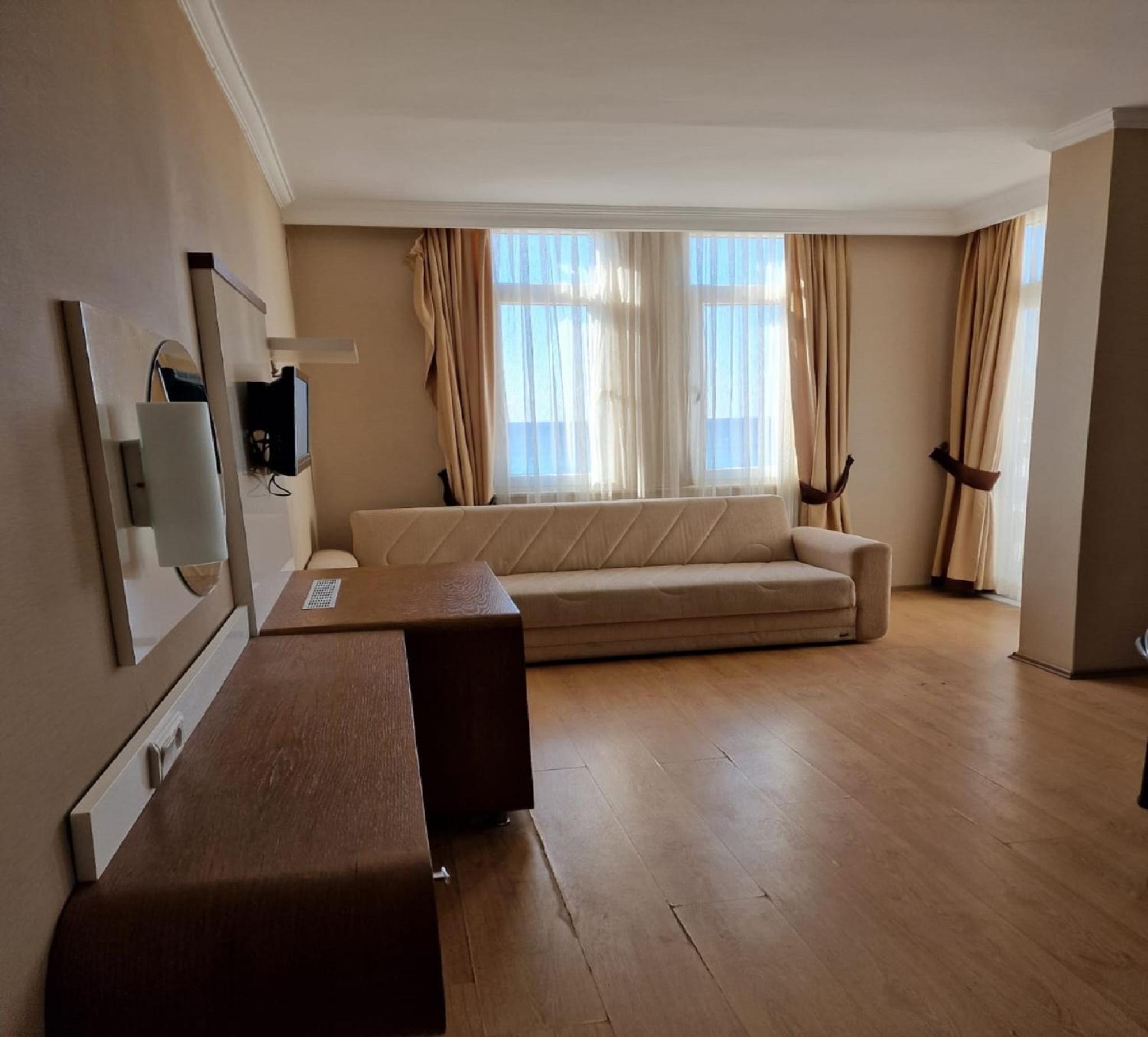 Standard Triple Room photo 2