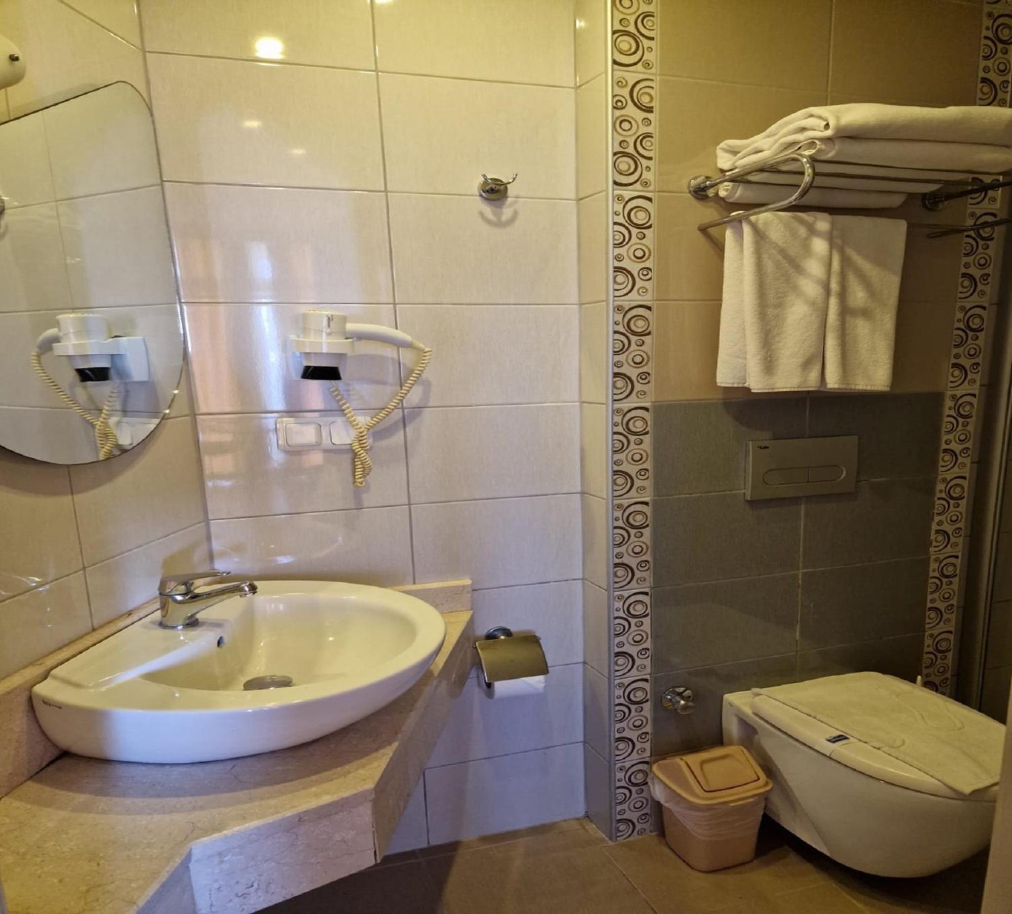 Standard Double Room photo 2