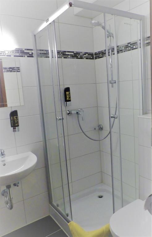 Standard Twin Room photo 2