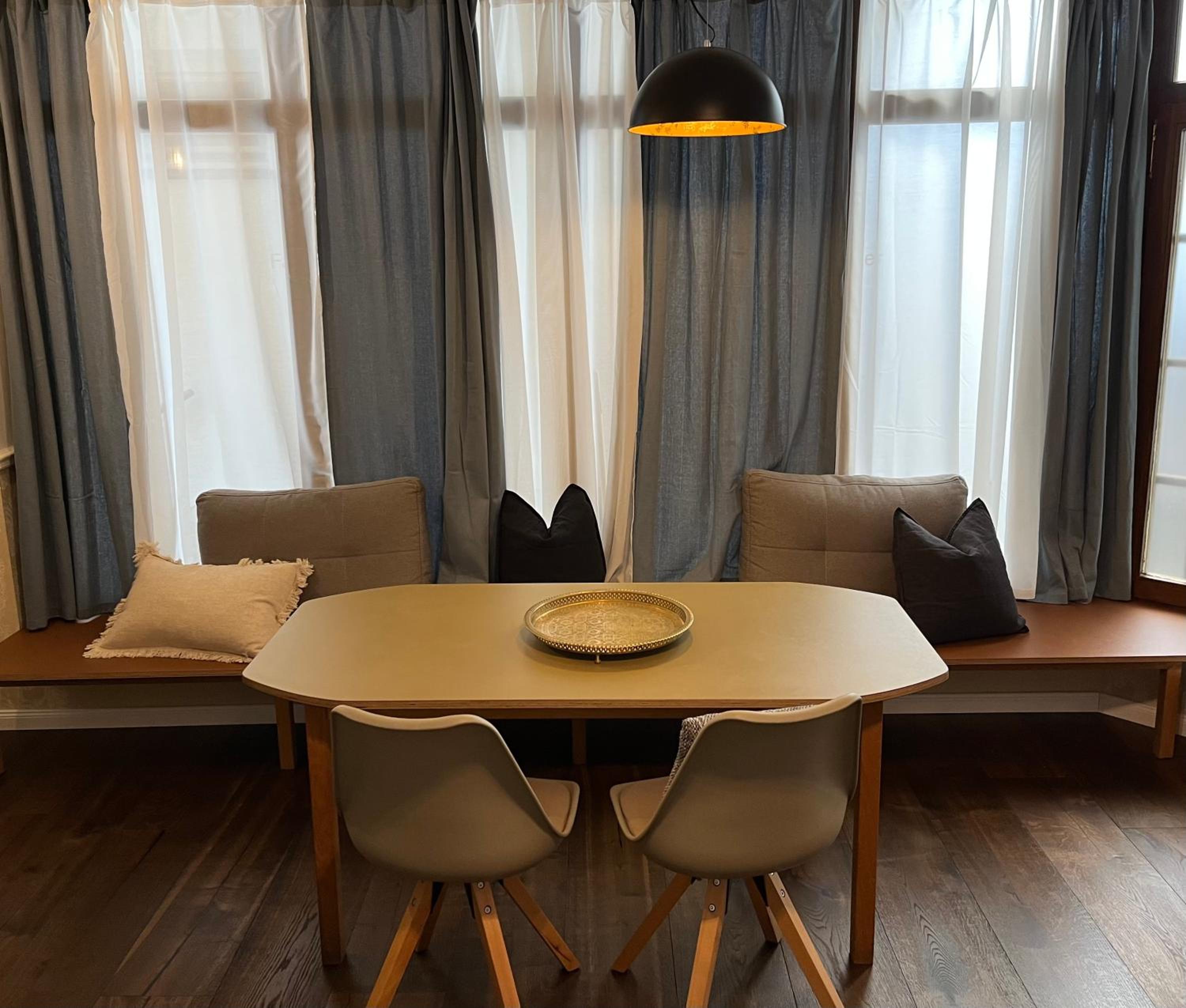 Family Room - Photo 2