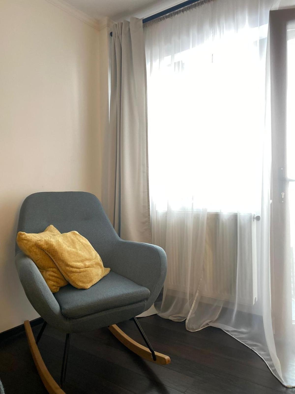 One-Bedroom Apartment photo 3