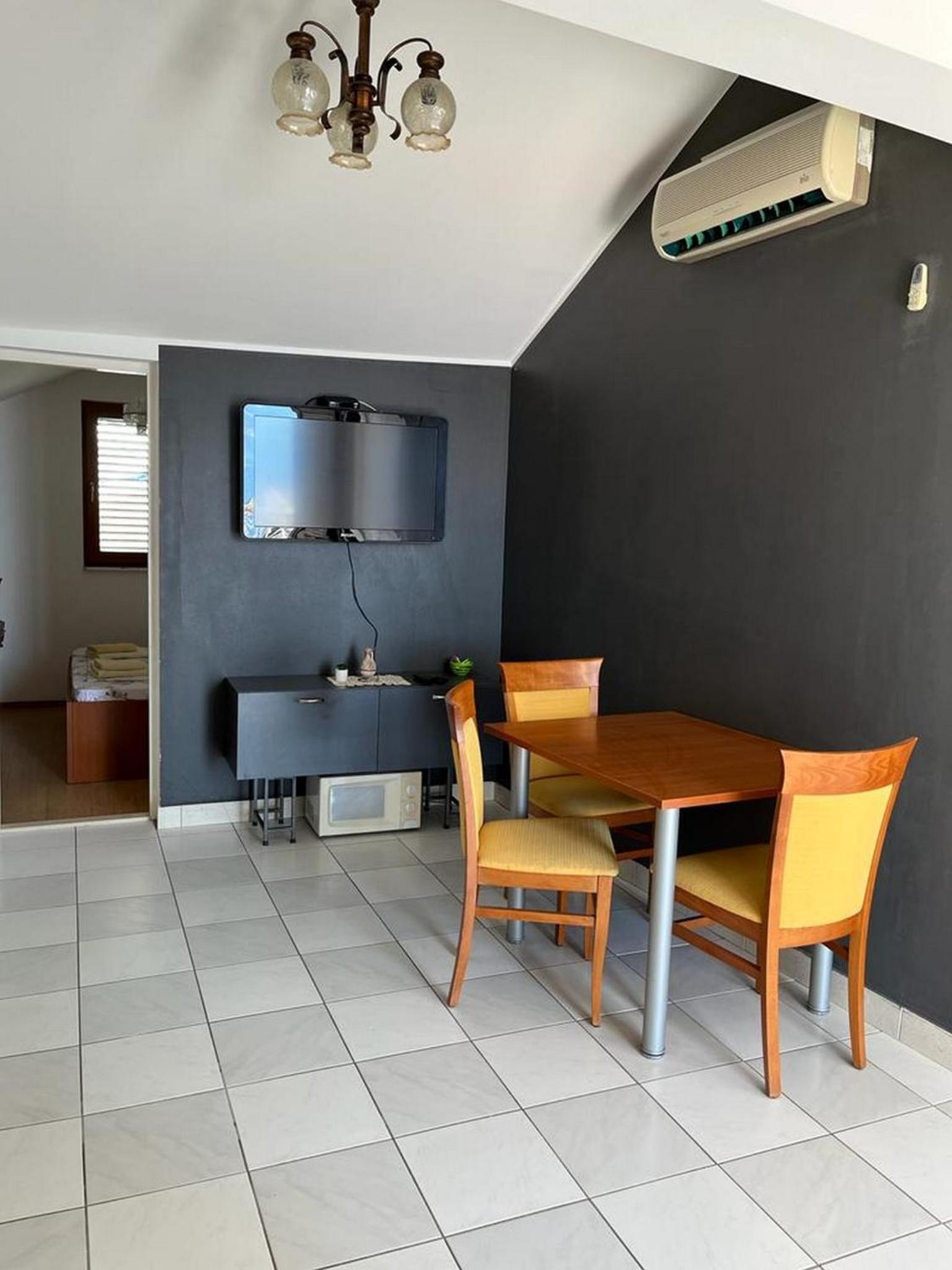 Superior One-Bedroom Apartment with Terrace and Sea View photo 3