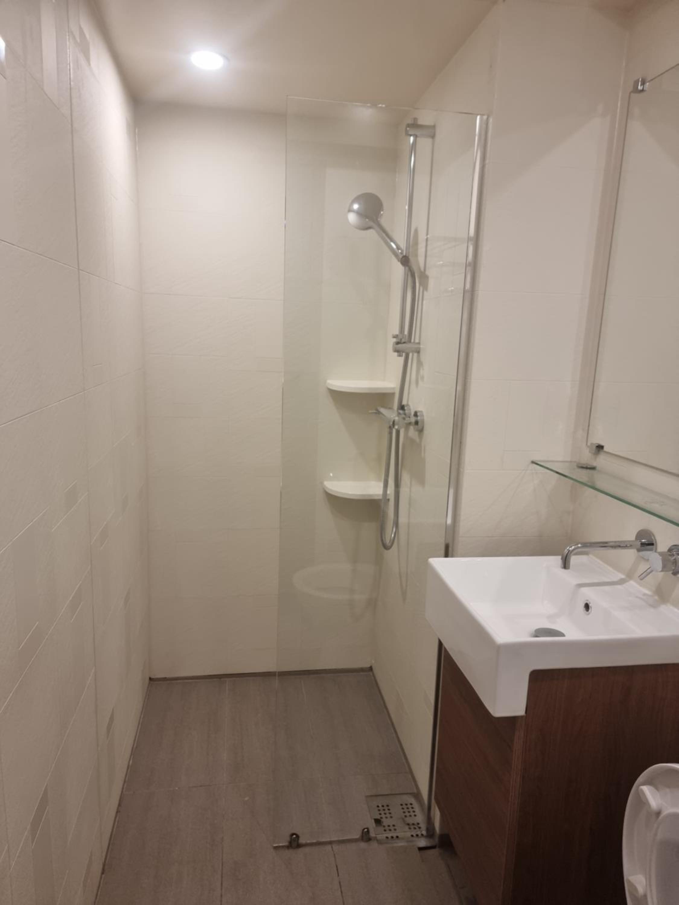 Deluxe King Room - Photo 26