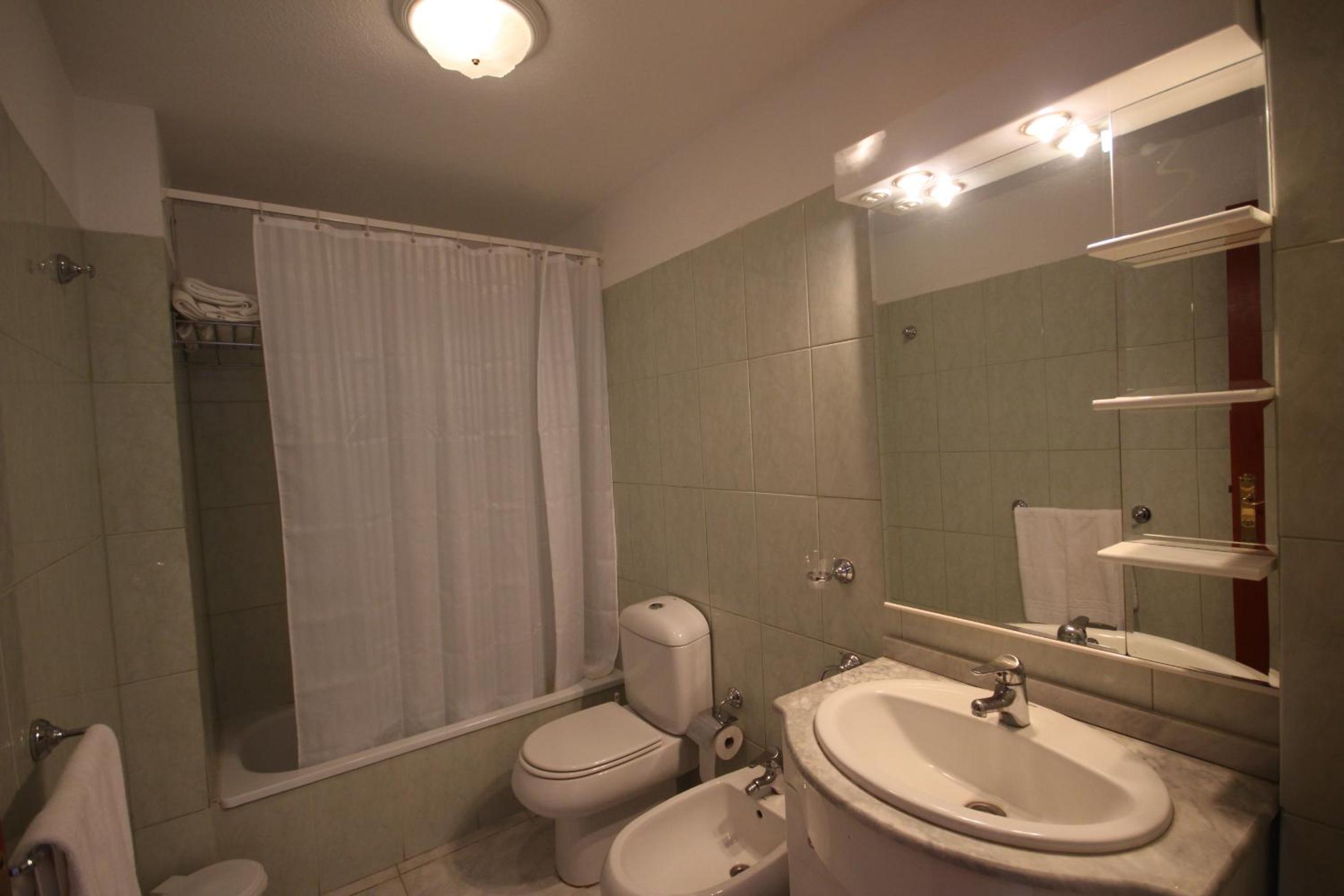 One-Bedroom Standard Apartment With No Balcony  photo 2