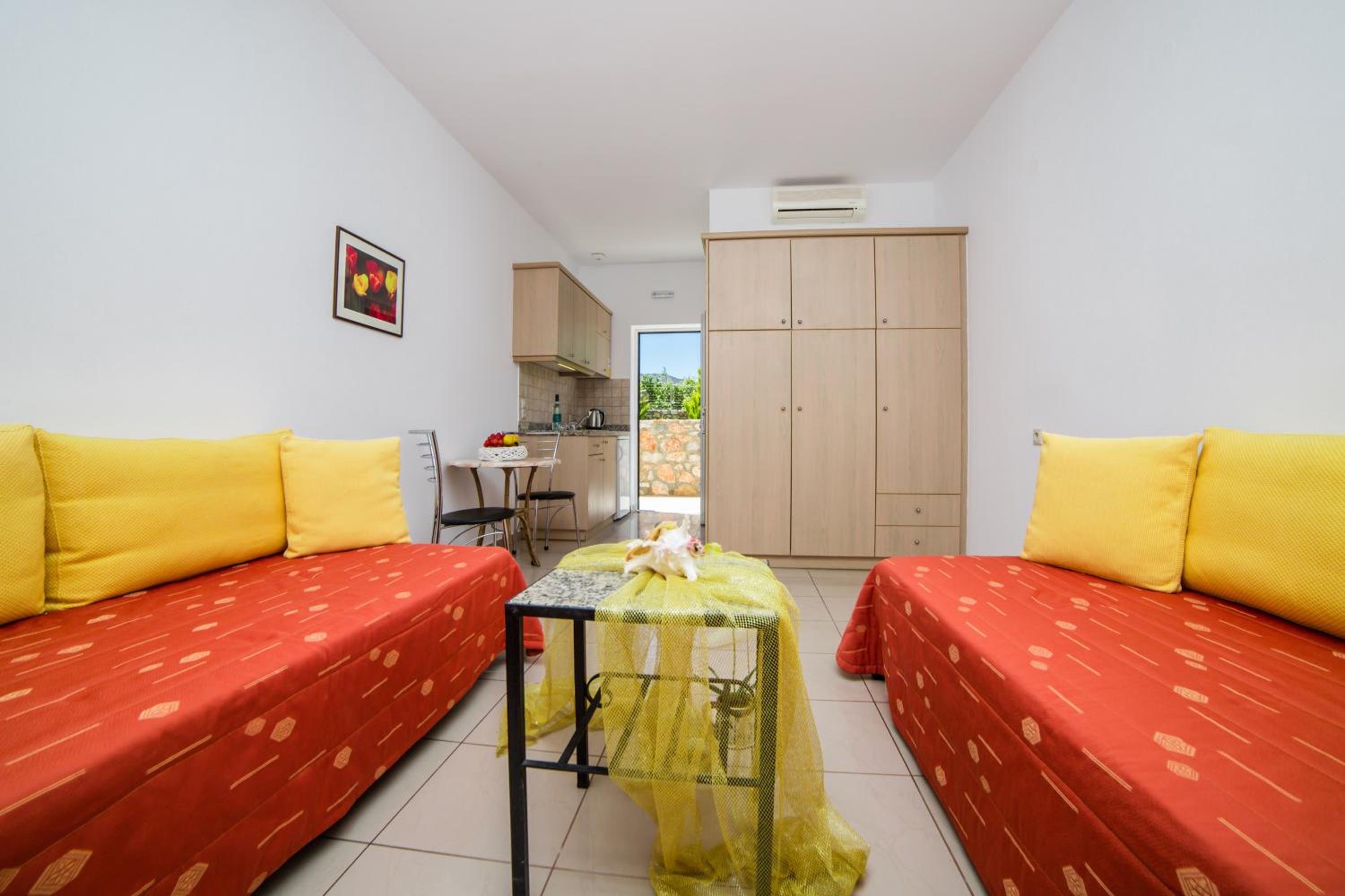 Superior One-Bedroom Apartment photo 3