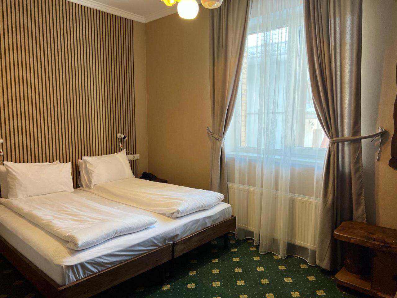 Double or Twin Room photo 1