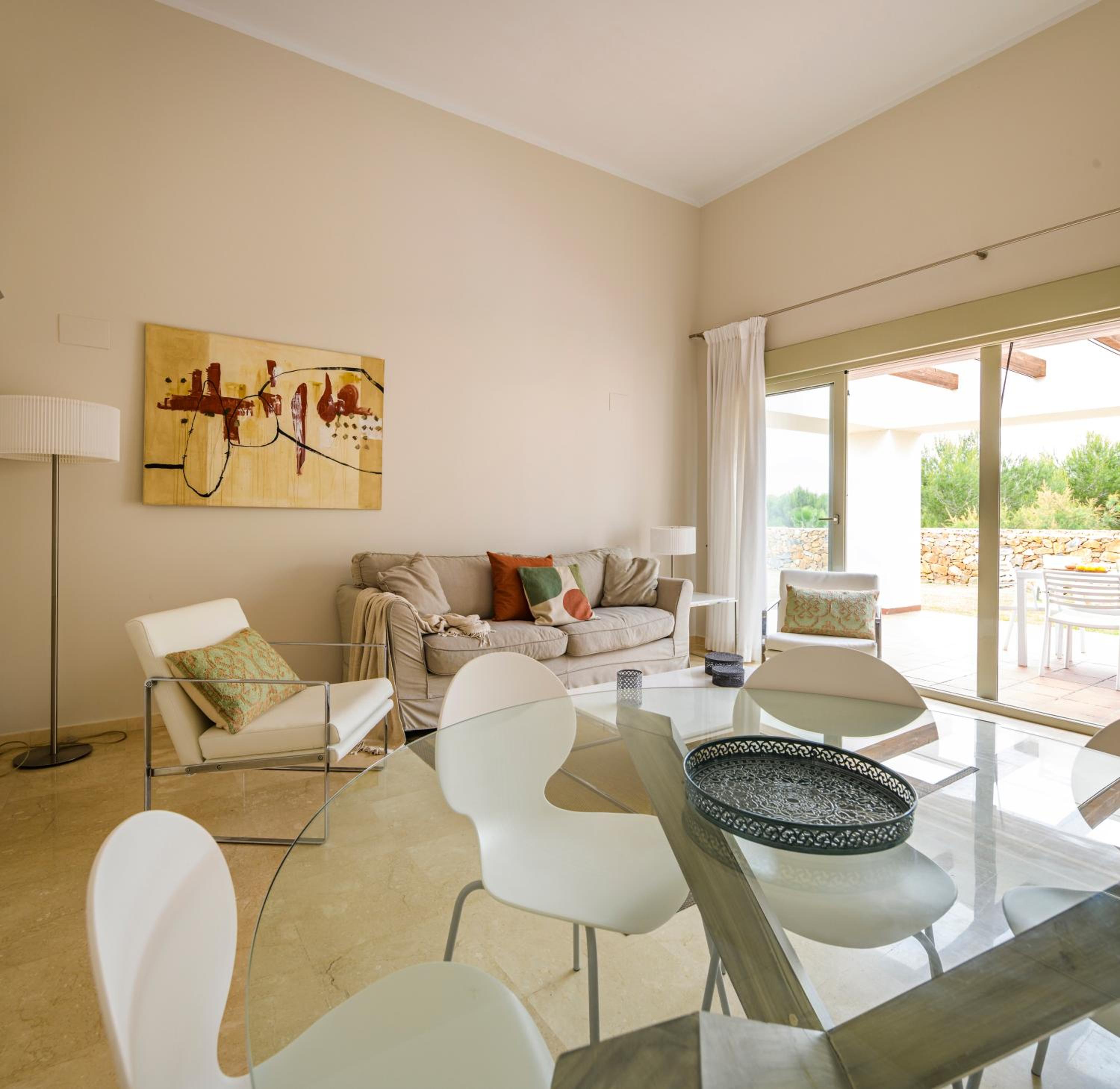 Villa de Tres Habitaciones