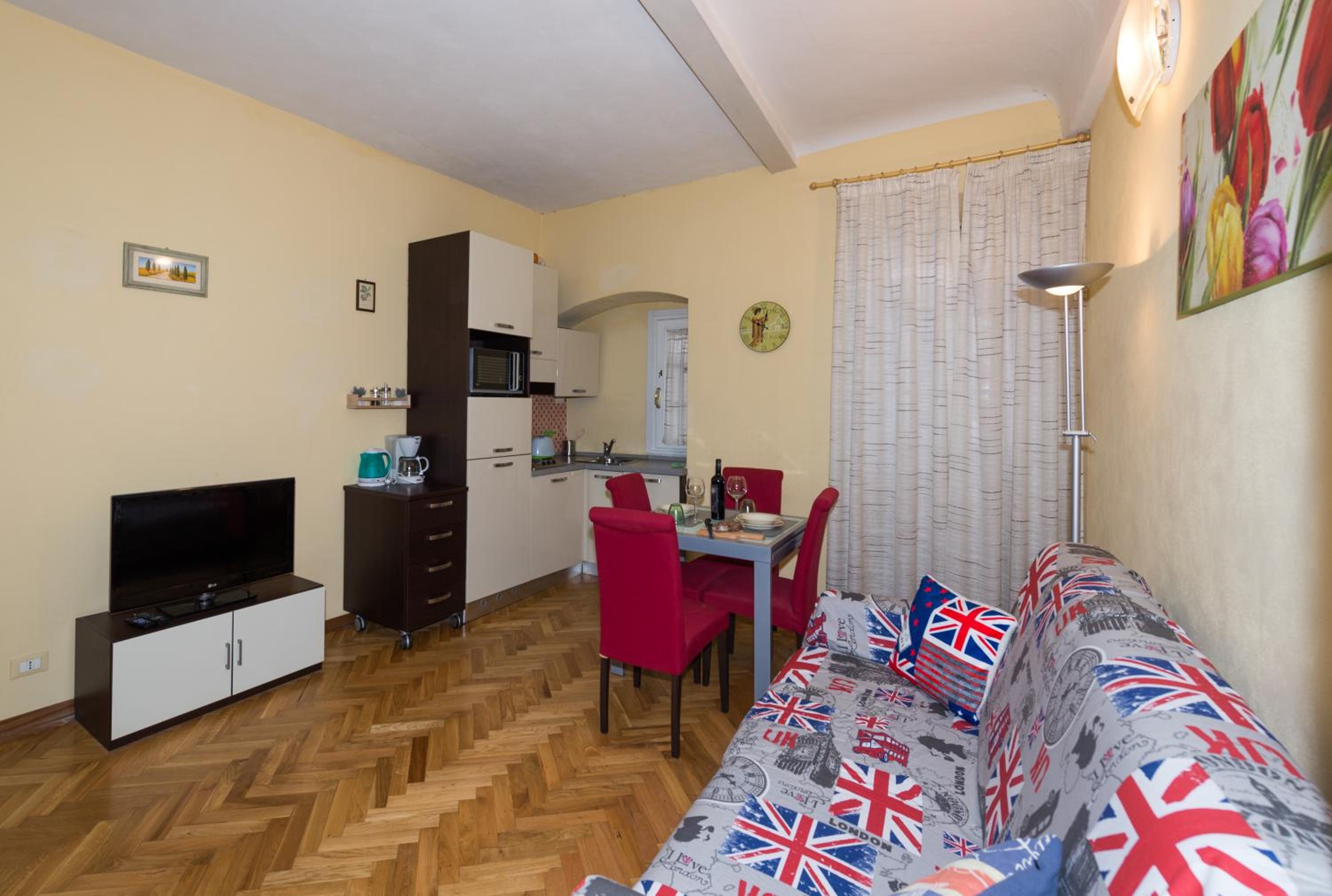 Standard Apartment photo 1
