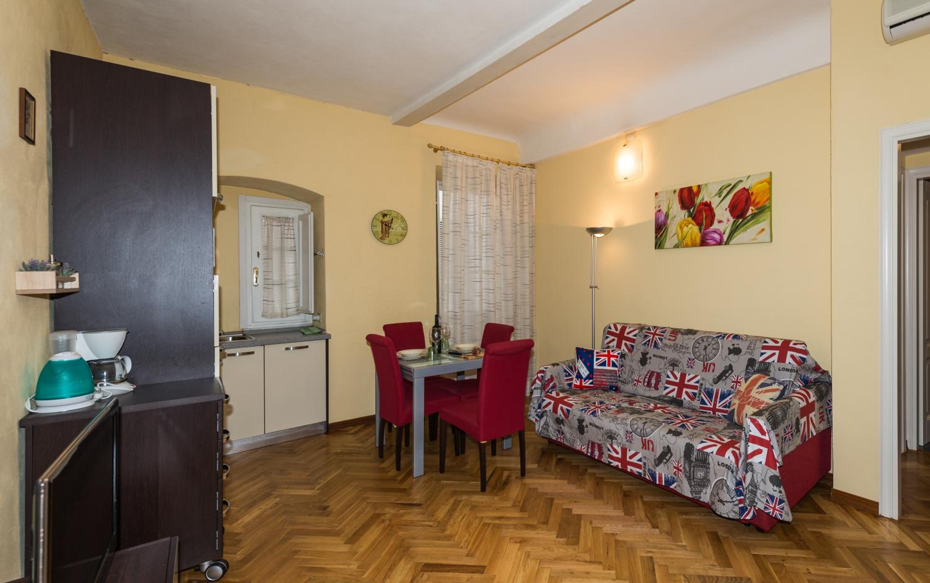 Standard Apartment photo 2