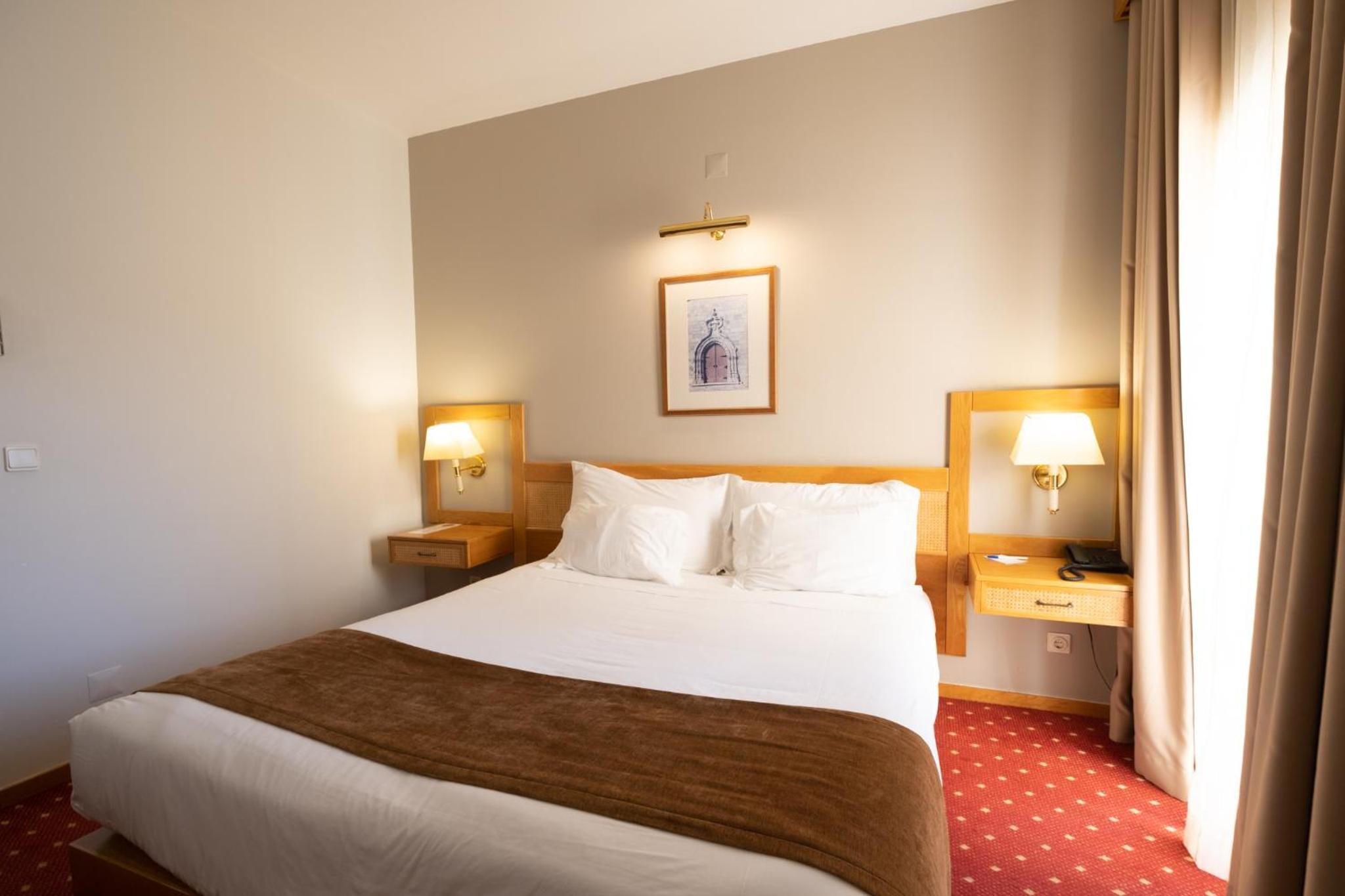 Double or Twin Room - Photo 13