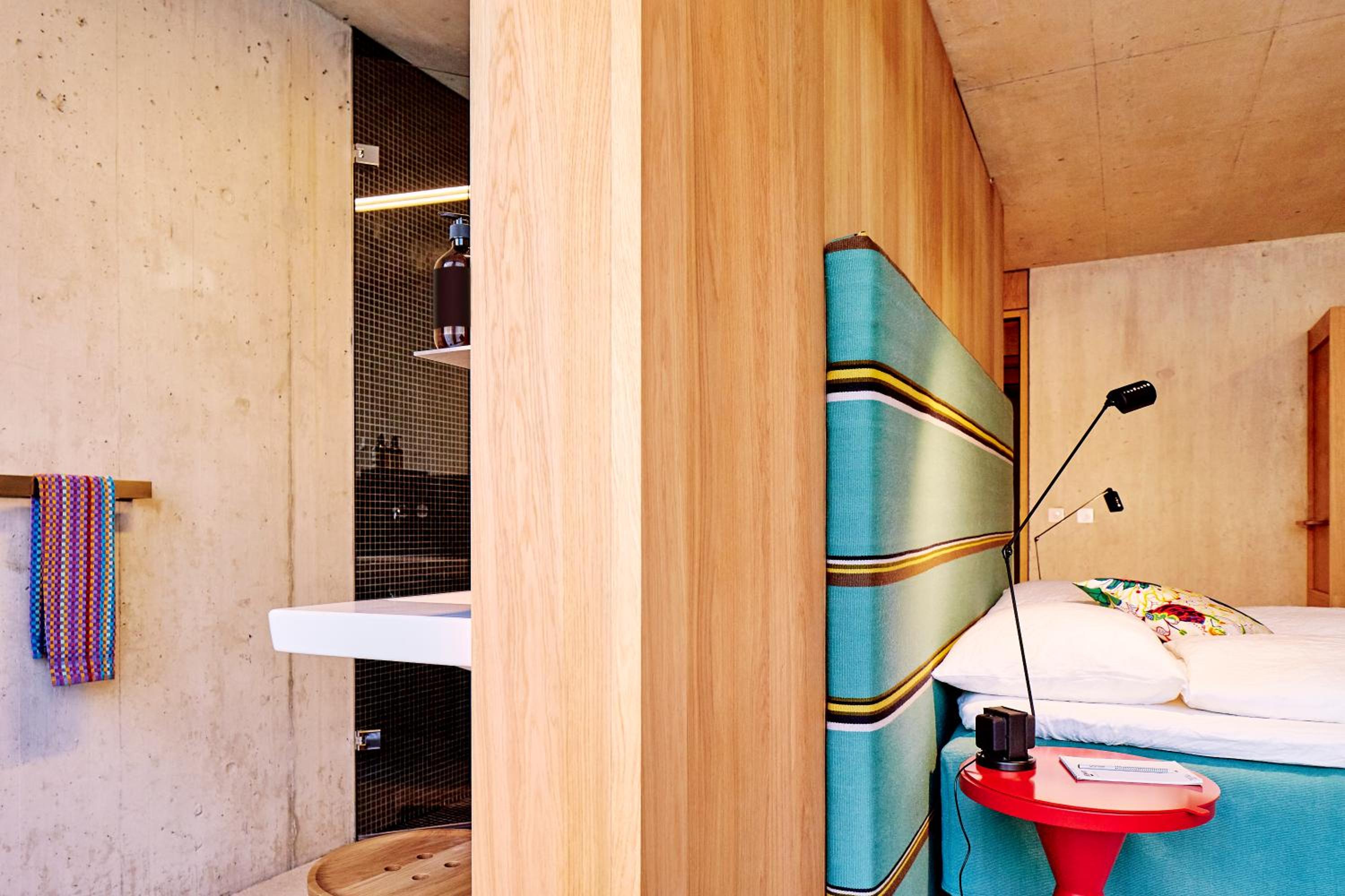 Design Signature Room