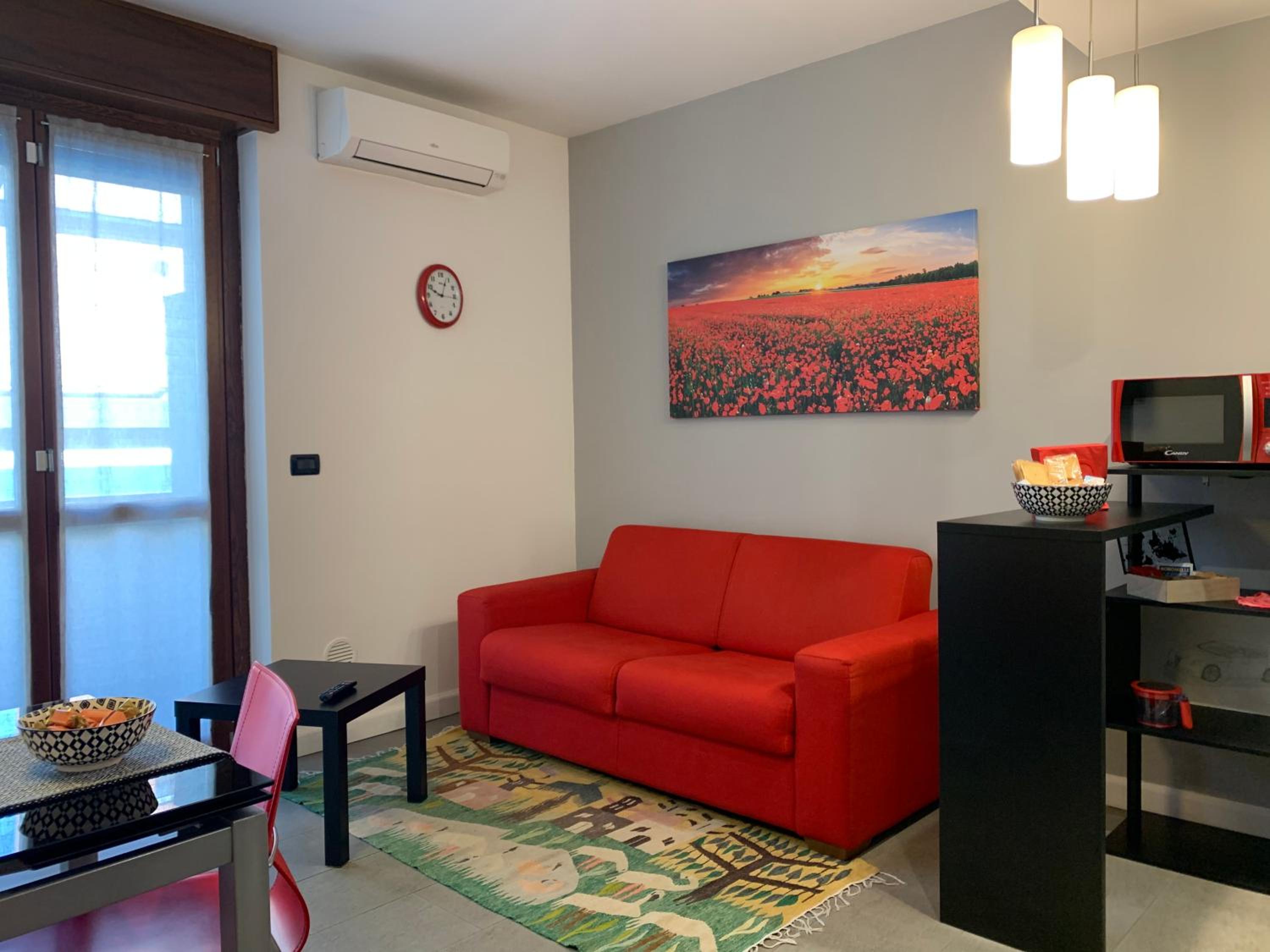 One-Bedroom Apartment photo 3