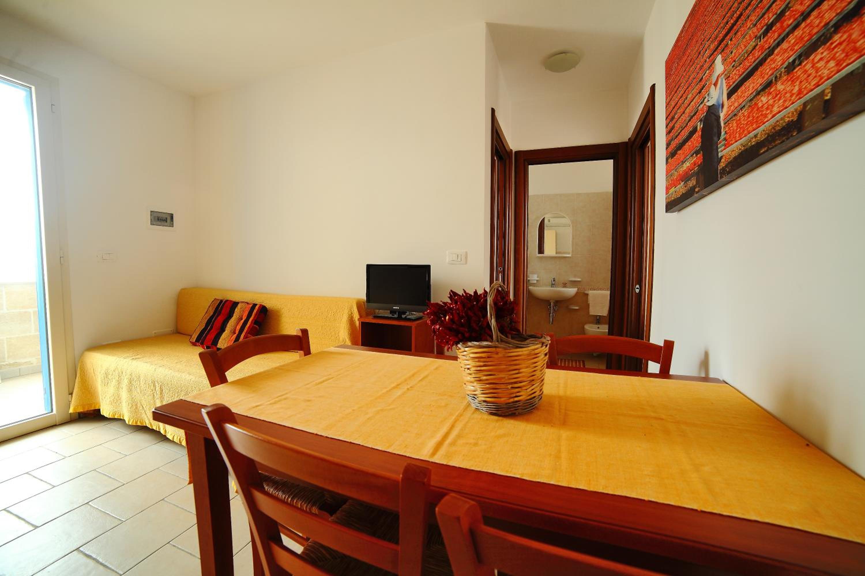 Apollo Two-Bedroom Apartment (5 Adults) - First Floor