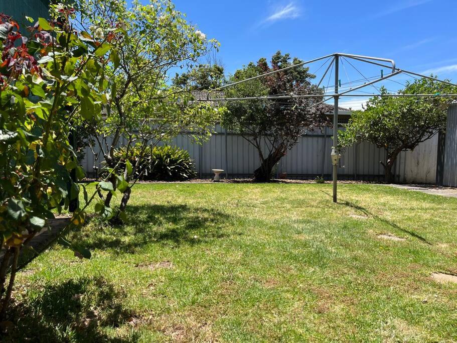 Three-Bedroom House photo 3