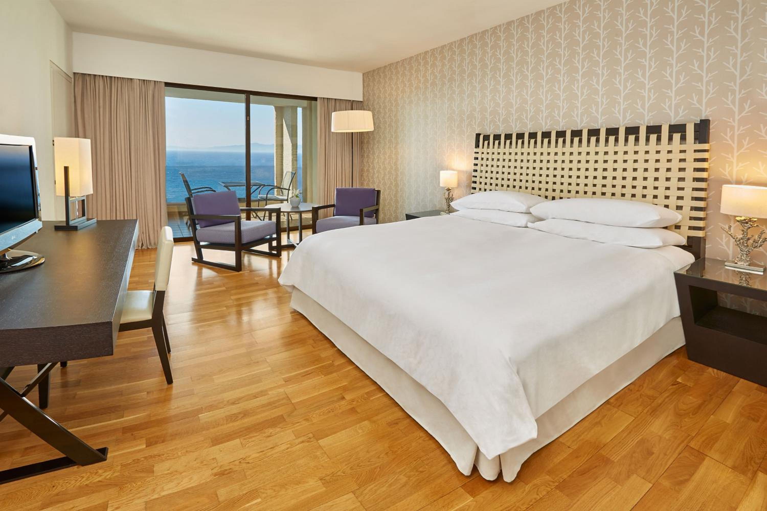 Panoramic Room, Guest room, 1 King, Sea view, Balcony