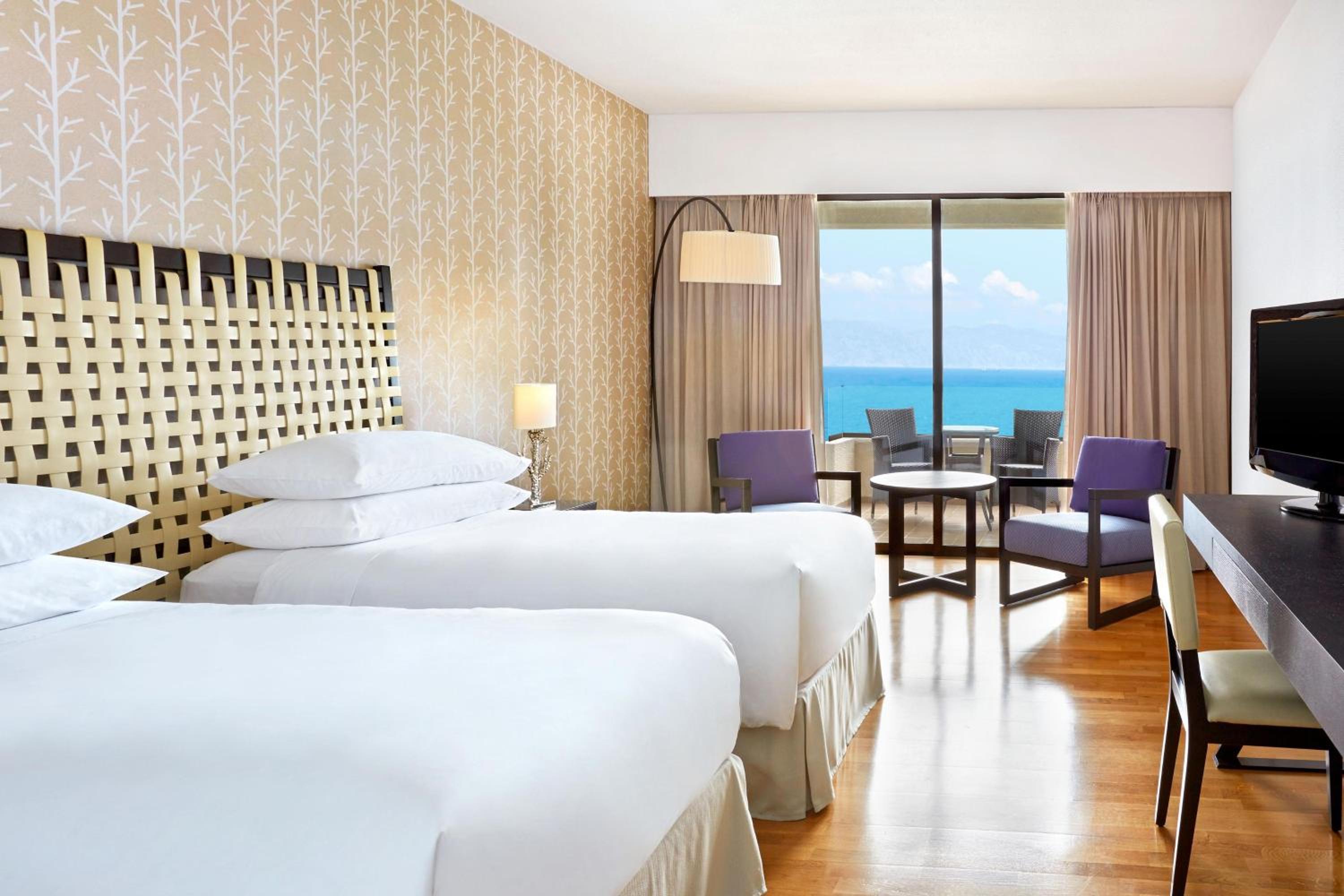Premium Twin Room with Balcony and Sea View