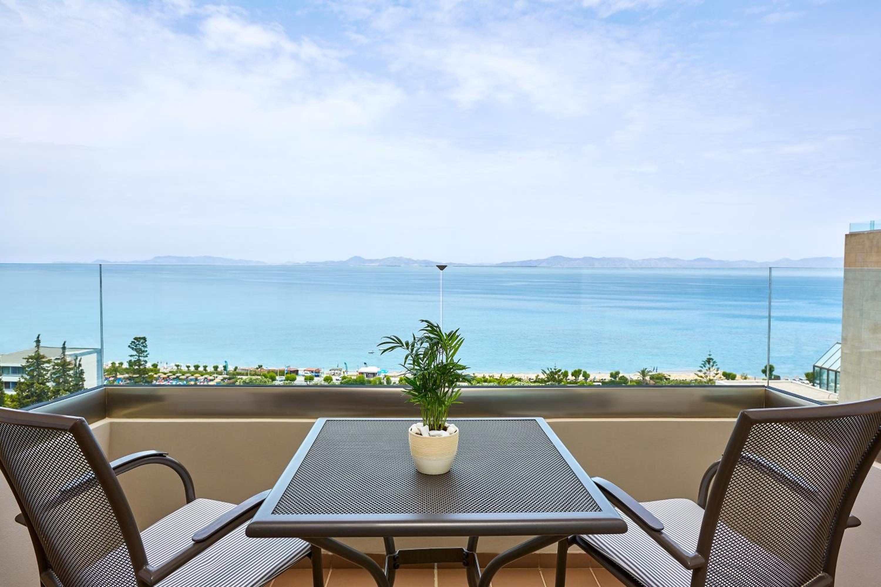 Panoramic Room, Guest room, 1 King, Sea view, Balcony