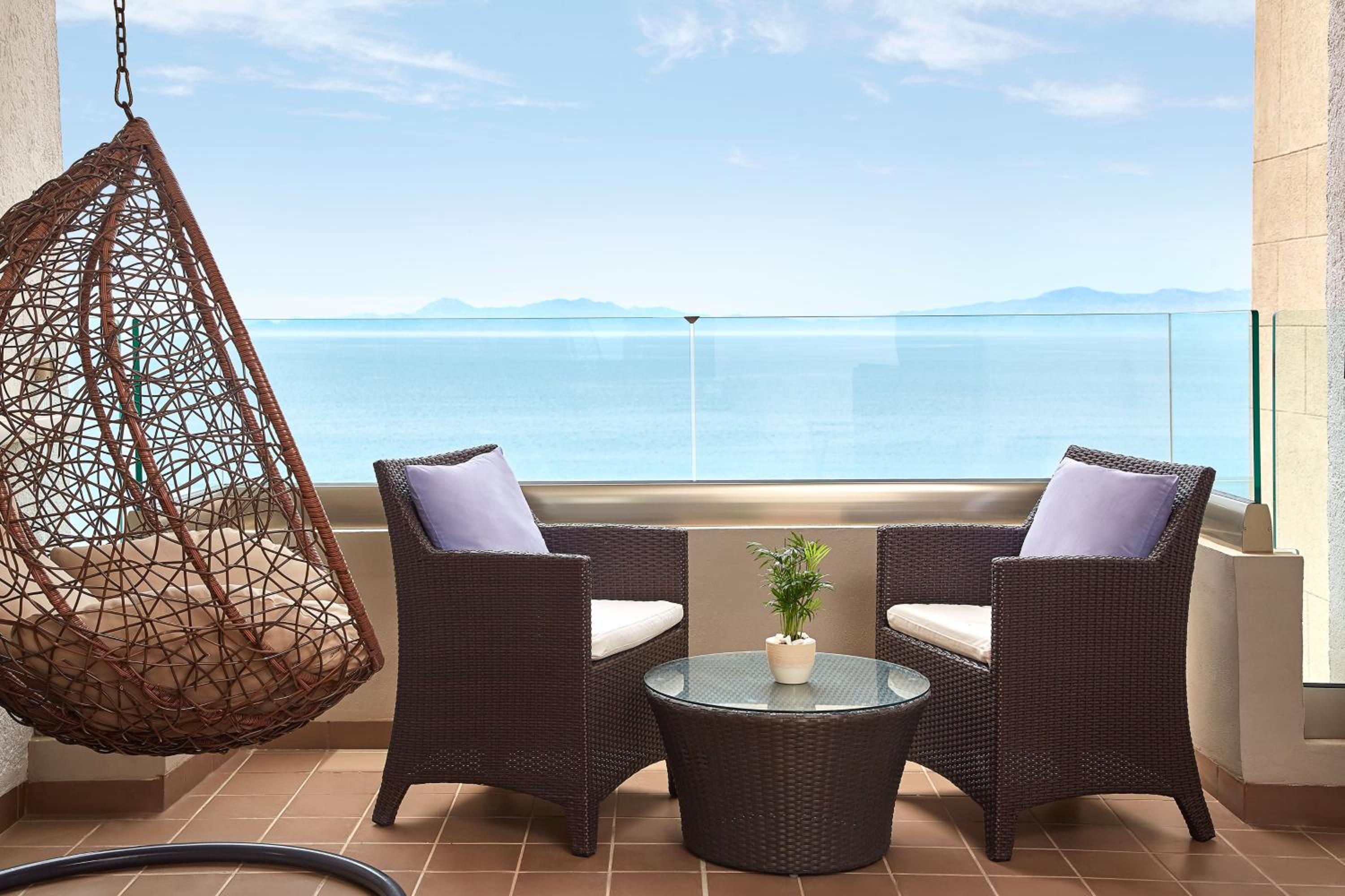Junior Suite, 1 Bedroom Junior Suite, 1 King, Sea view