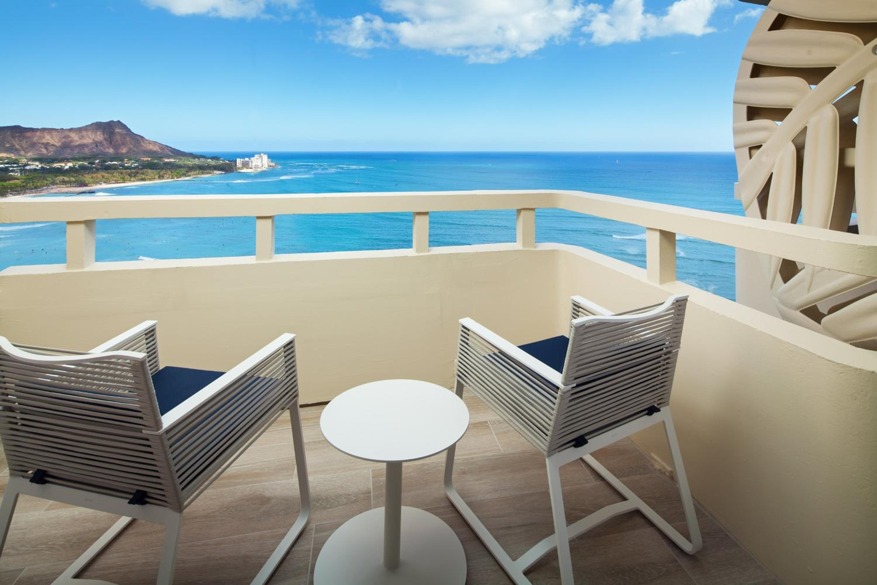 High Oceanfront King, Guest room, 1 King, Oceanfront