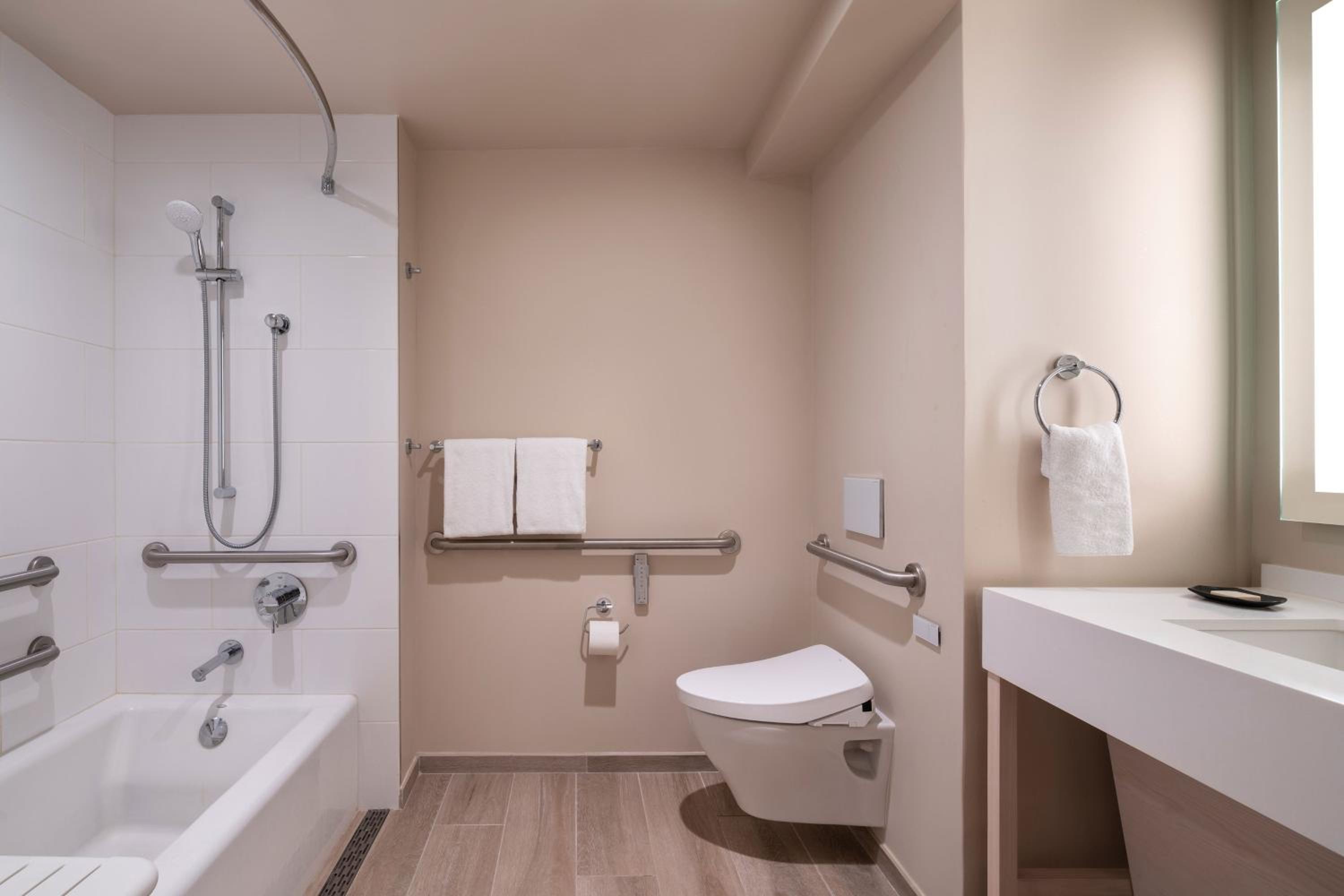 Partial Ocean Doubles, Guest room, 2 Double