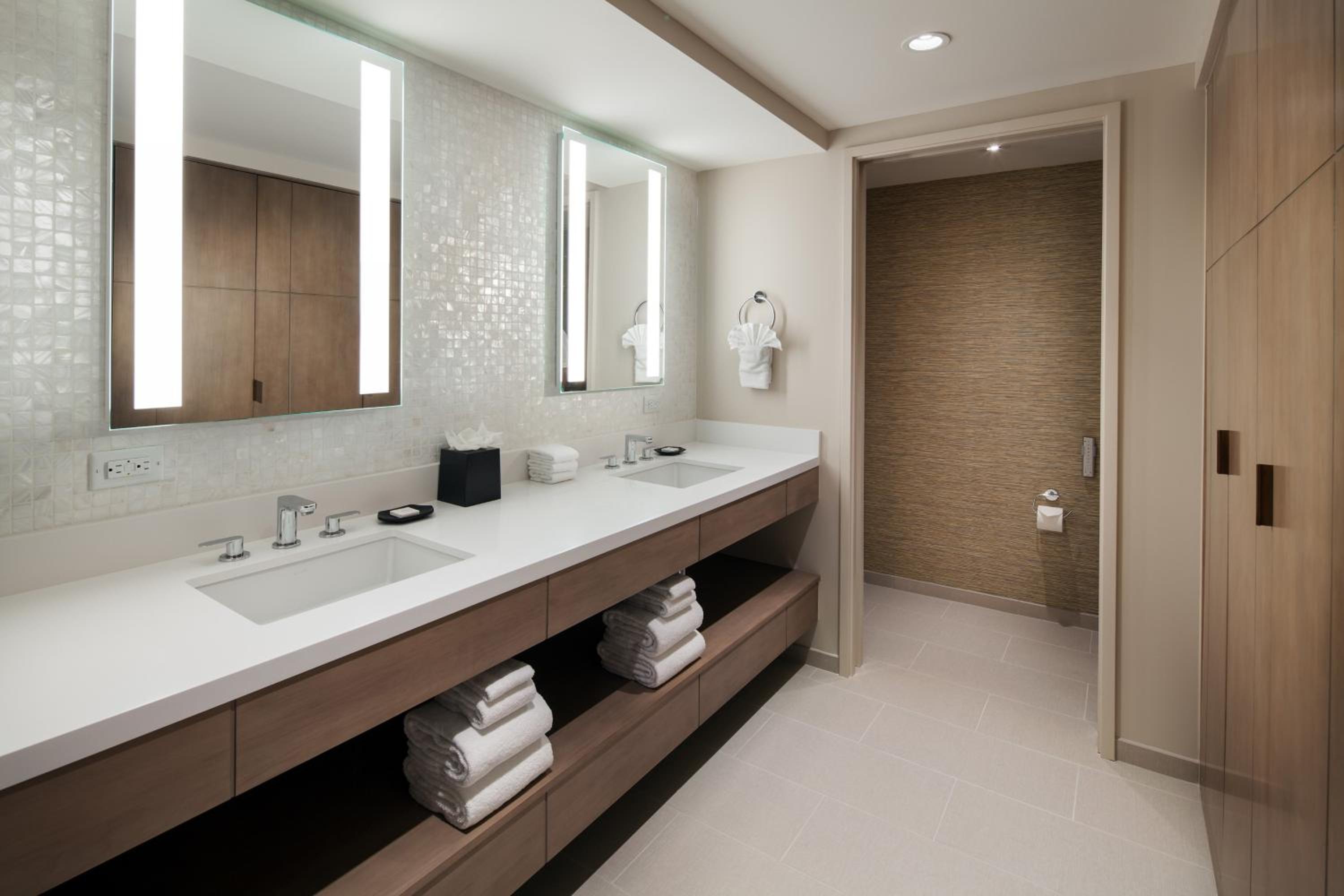 Kai Ocean Suite 2 Doubles,  1 Bedroom Larger Suite thumbnail 5