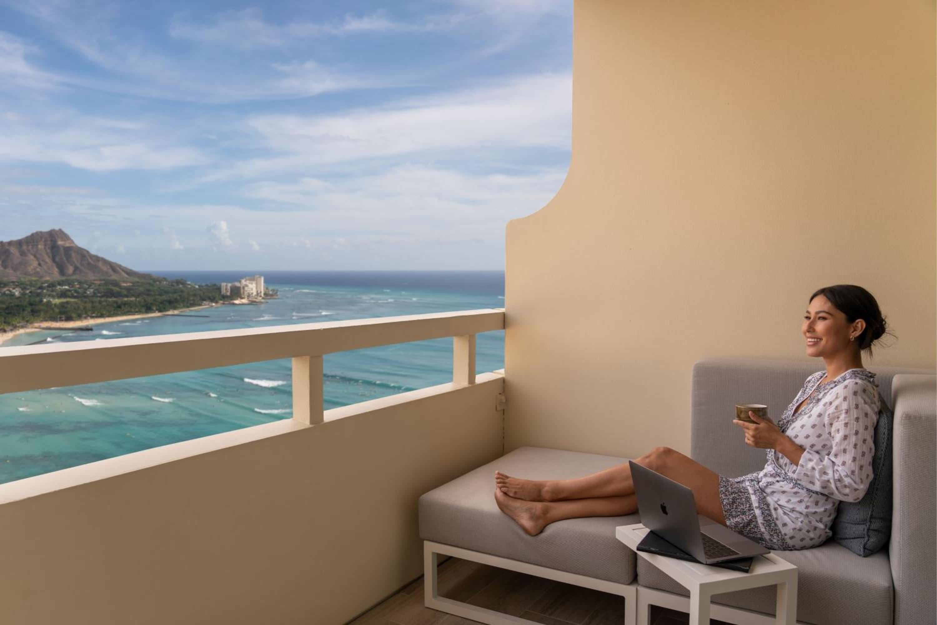 Diamond Head Oceanfront King, Guest room, 1 King, Oceanfront