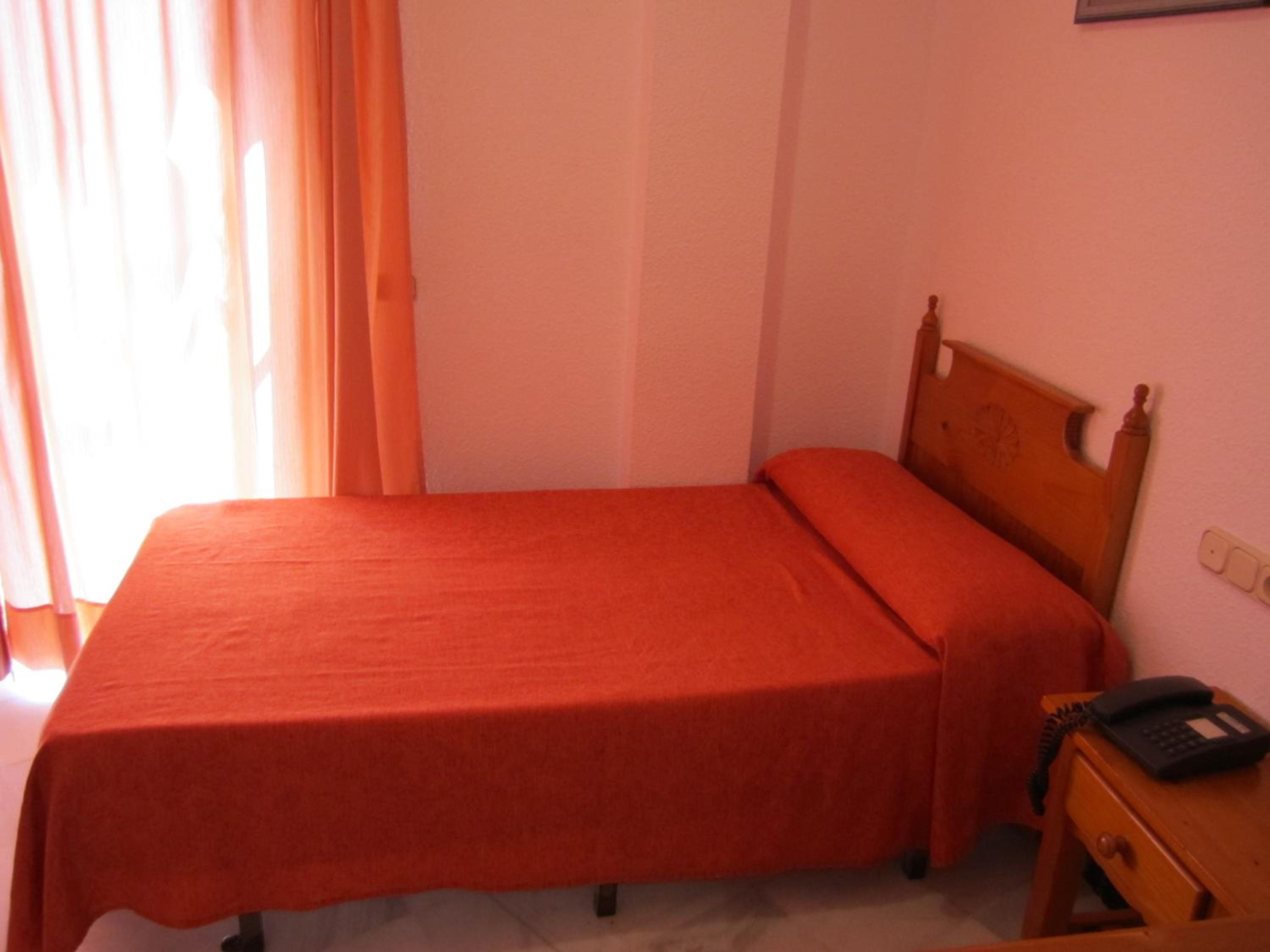 Single Room photo 3