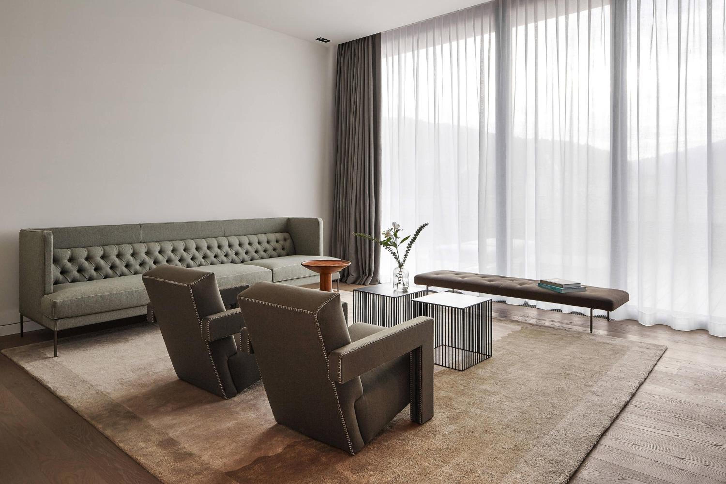 Prestige One-Bedroom King Suite with Balcony - High Floor, photo 6