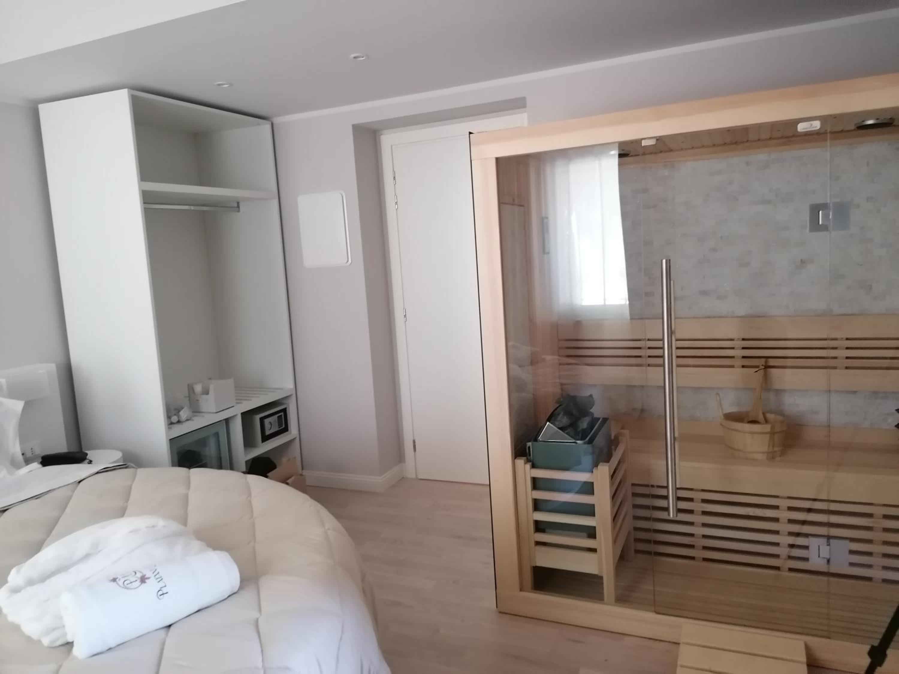Suite with Spa Bath and Sauna - Photo 5
