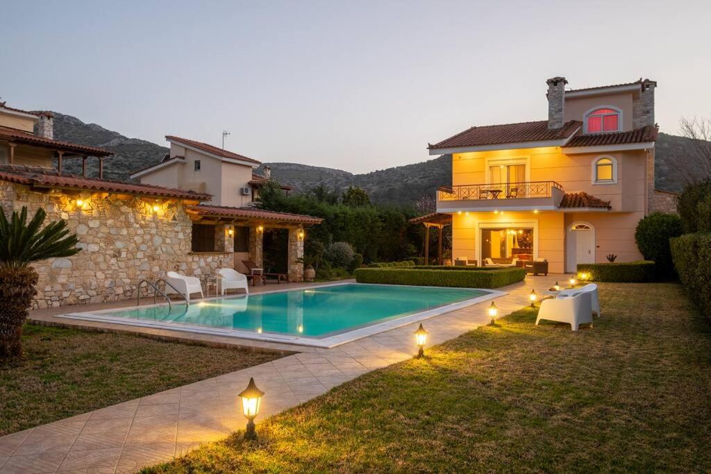 Villa with Private Pool photo 2