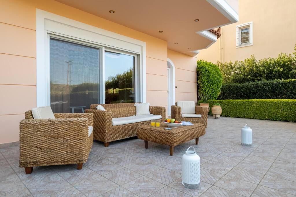 Villa with Private Pool photo 3
