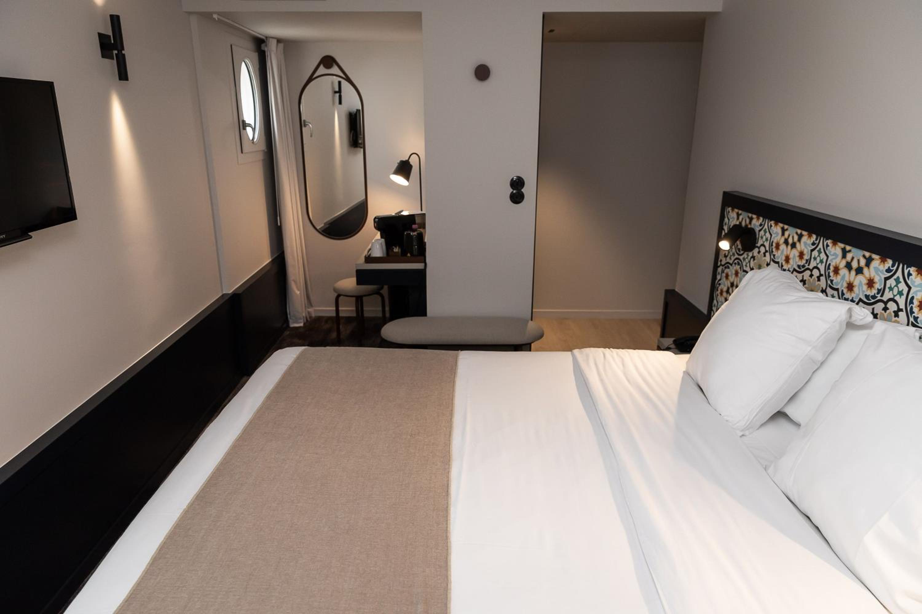 Cozy Double Room - Photo 4