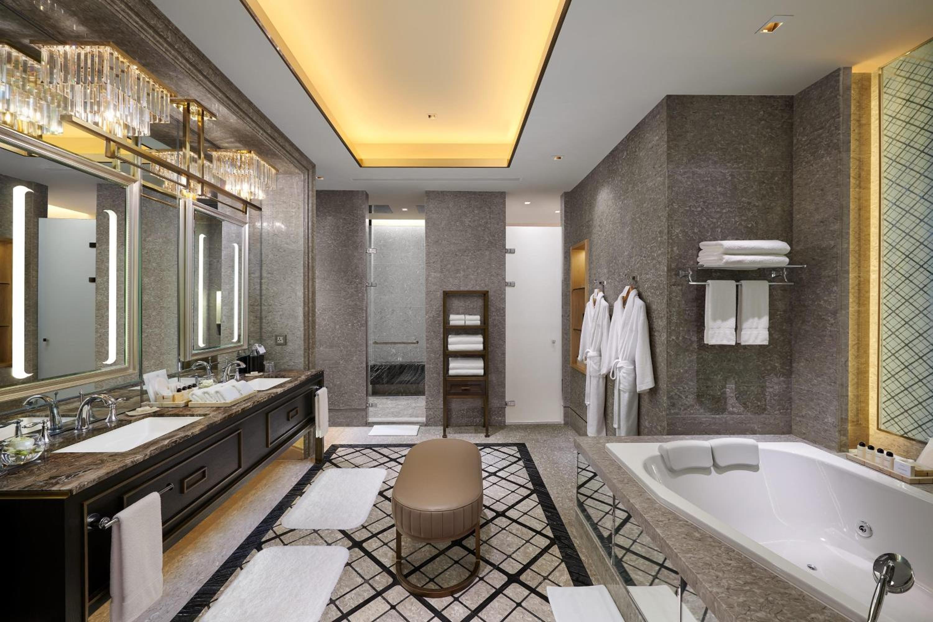 Royal Suite
