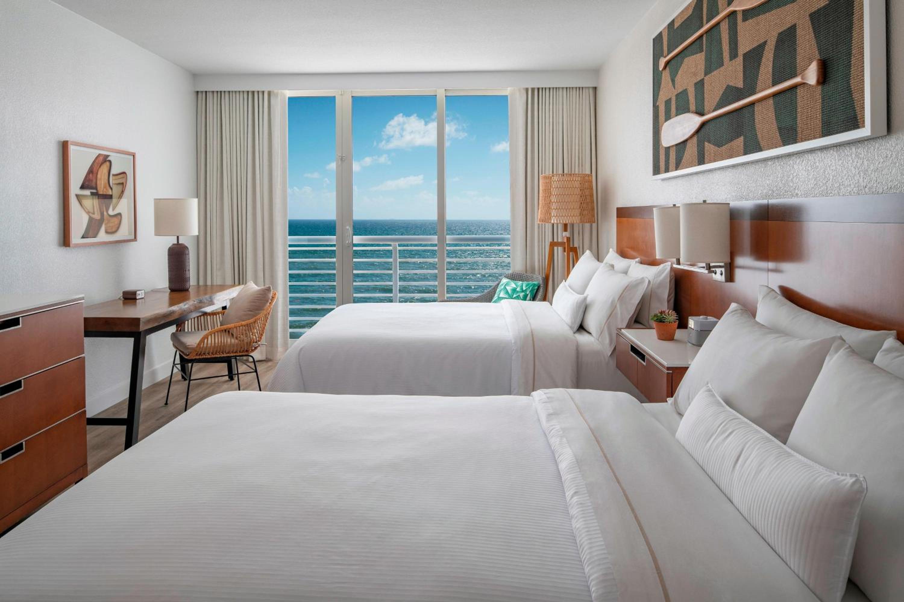 Guest room, 2 Double, Oceanfront - Photo 1
