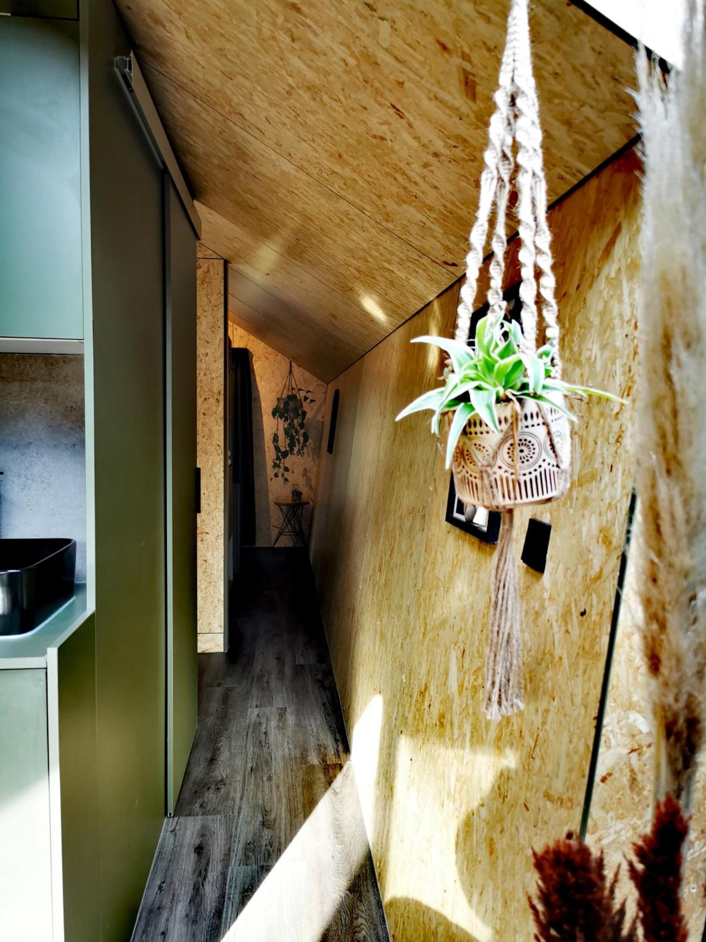 Small Two-Bedroom House with Bath Tub - Photo 10
