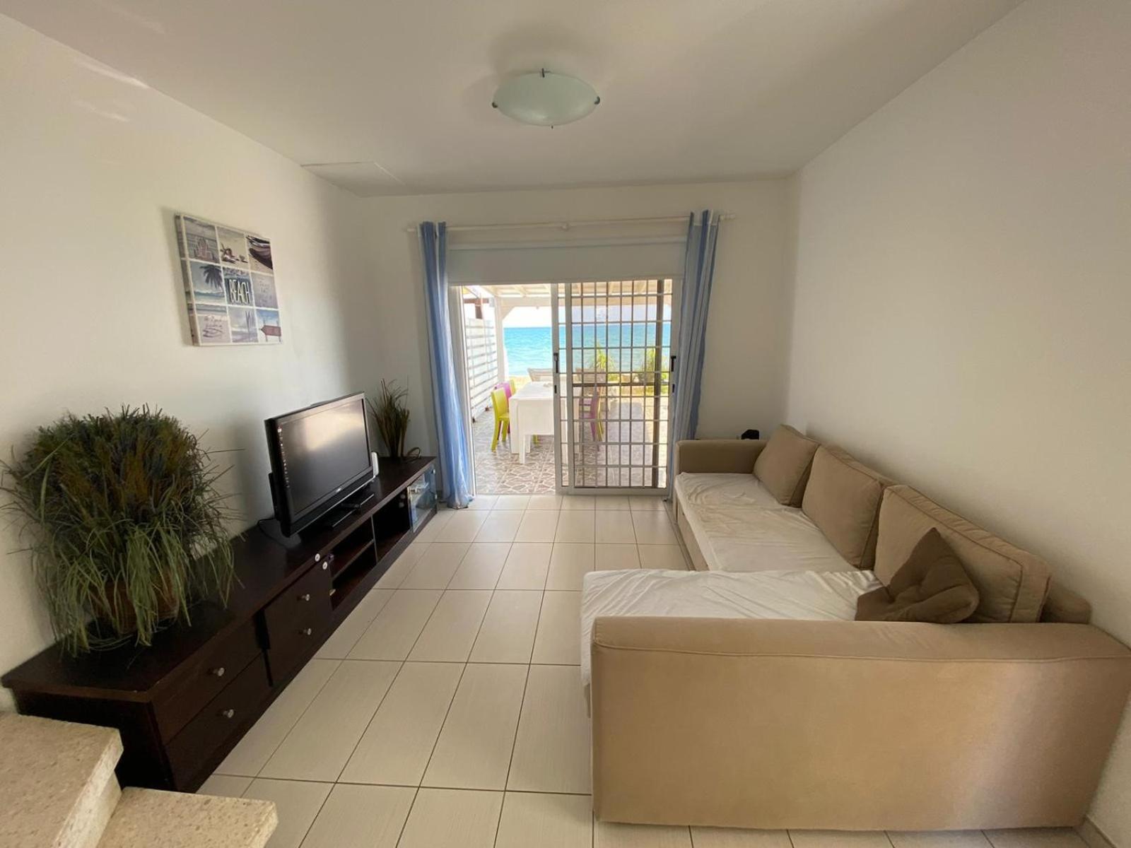 Villa - Frente a la Playa