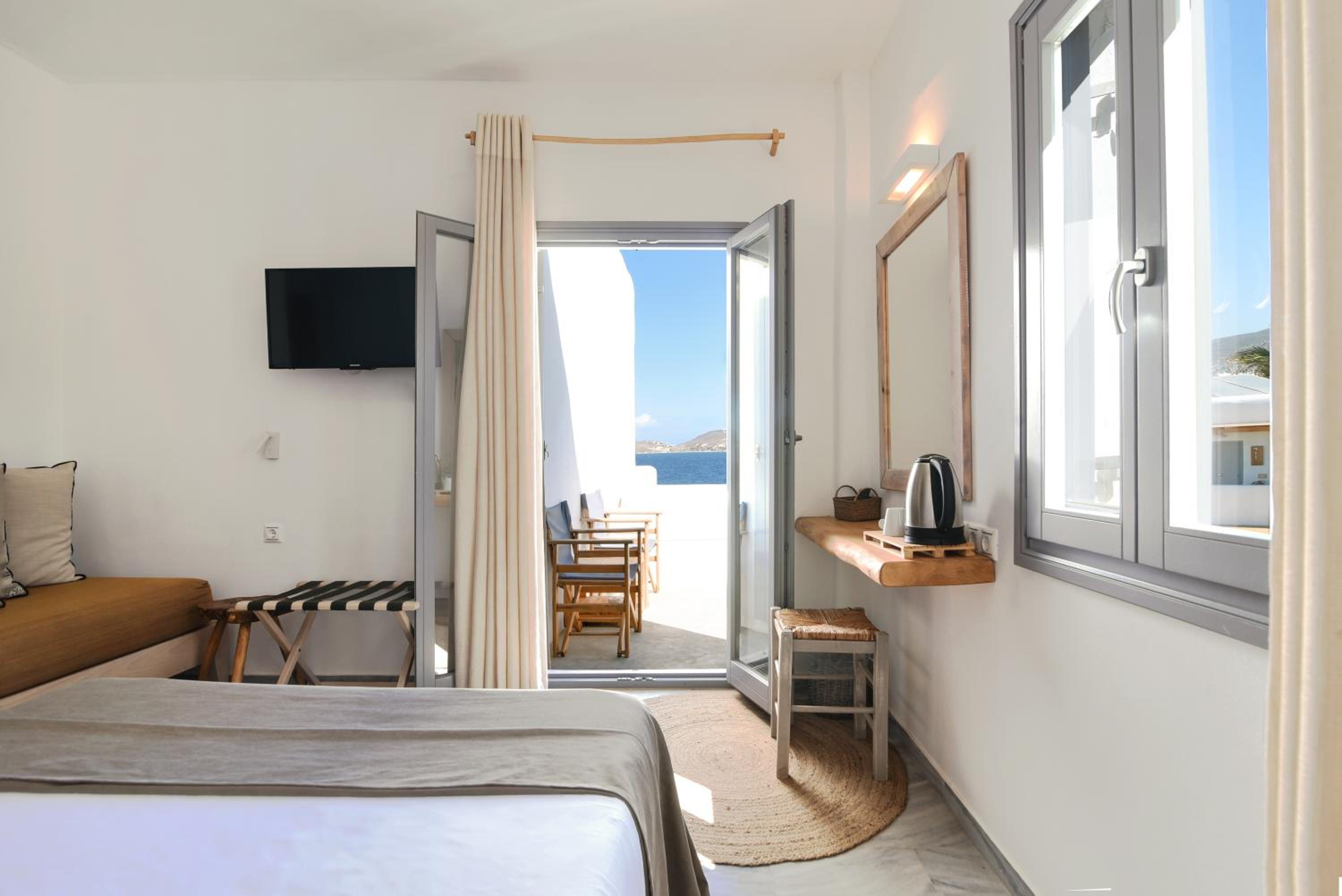 Triple Room with Sea View - Photo 2