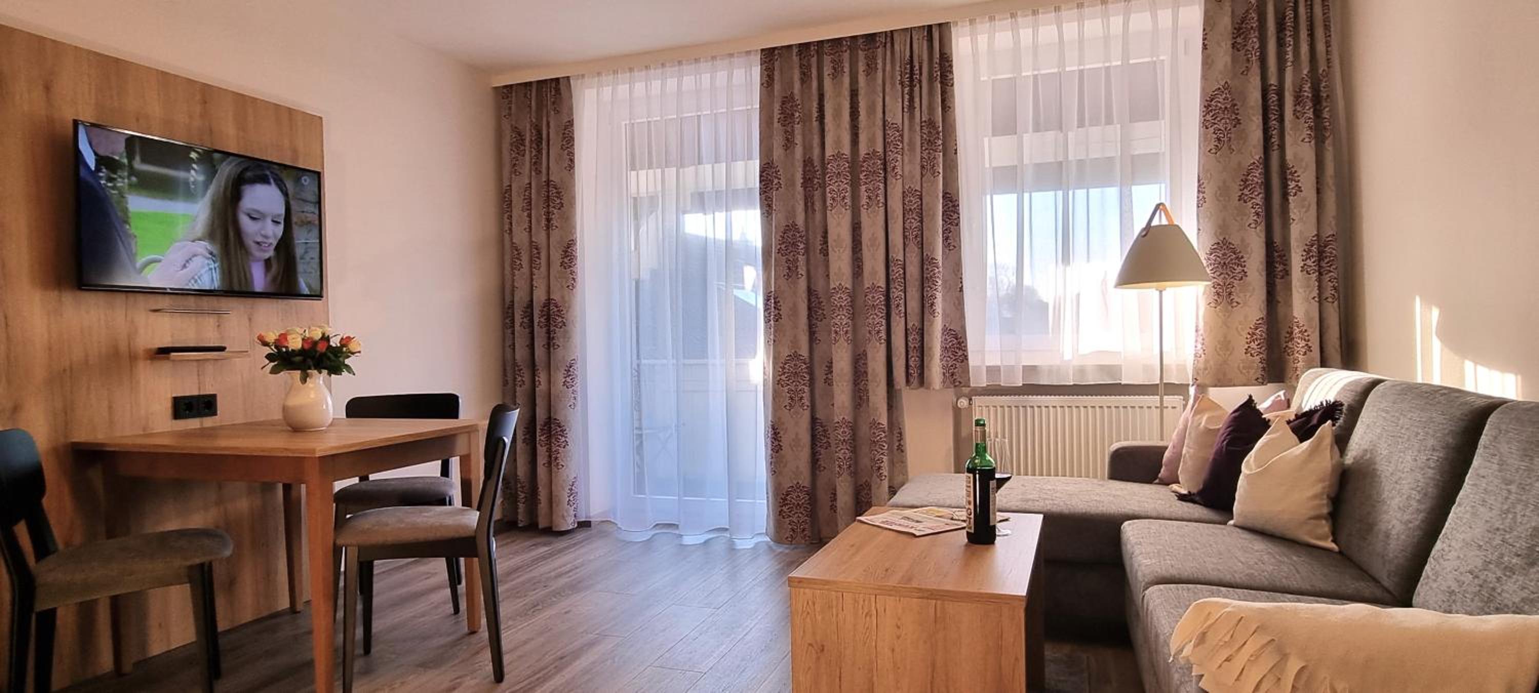 Apartment with Balcony photo 1