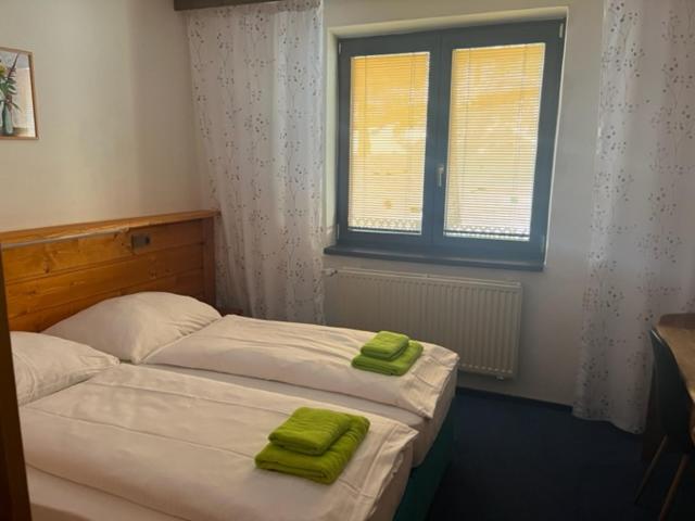 Double Room - Photo 3