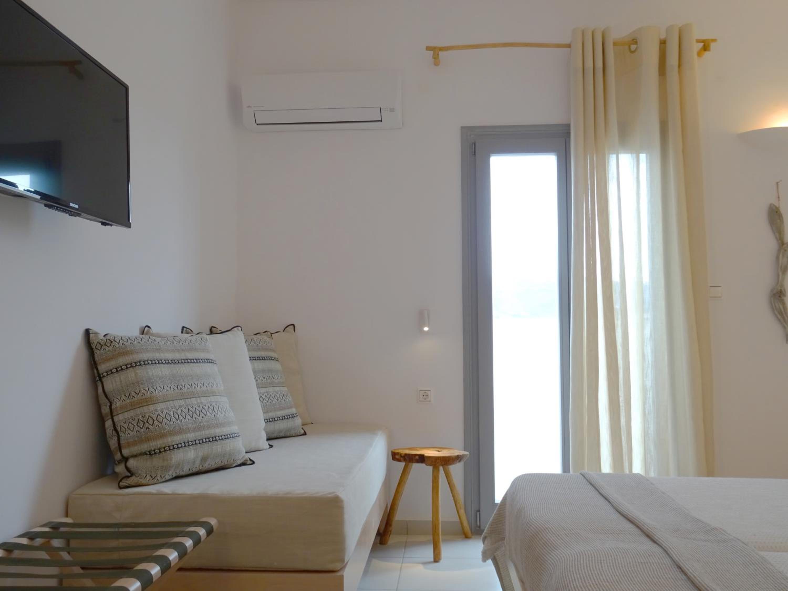 Triple Room with Garden View - Photo 1