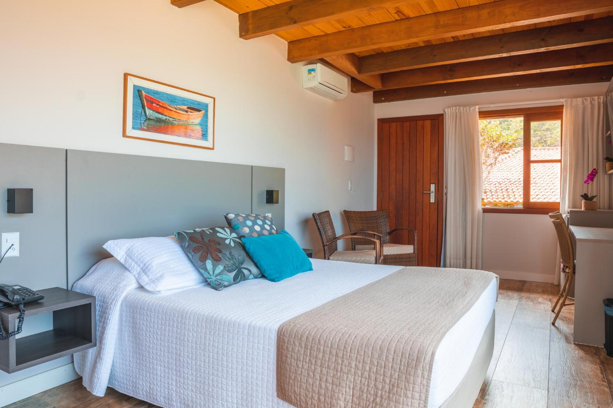 Suite with Panoramic View photo 2