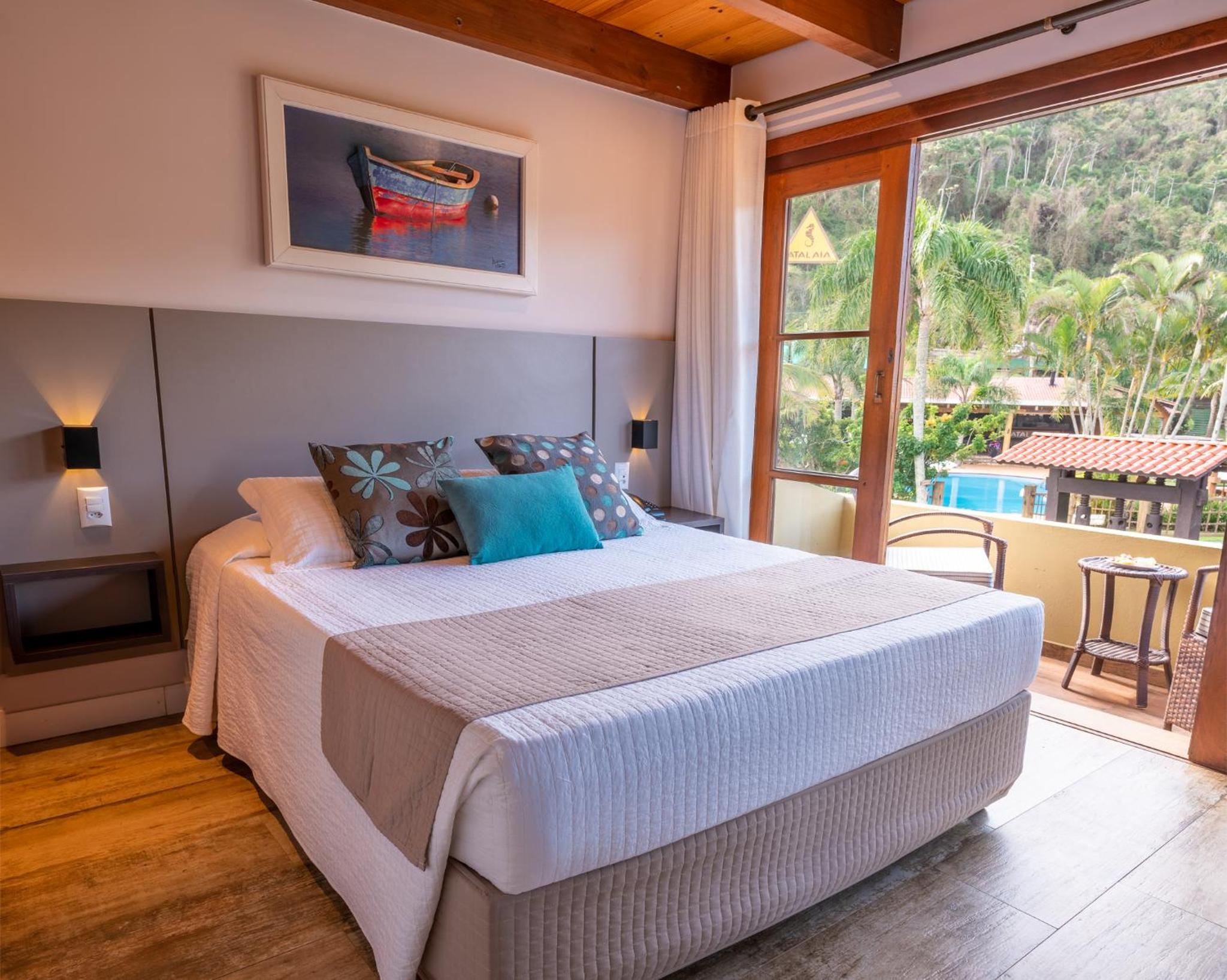 Suite with Garden View