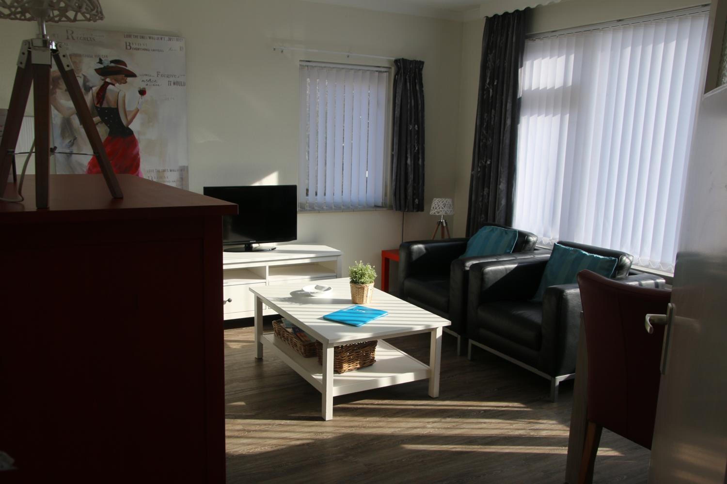 Two-Bedroom Apartment photo 3