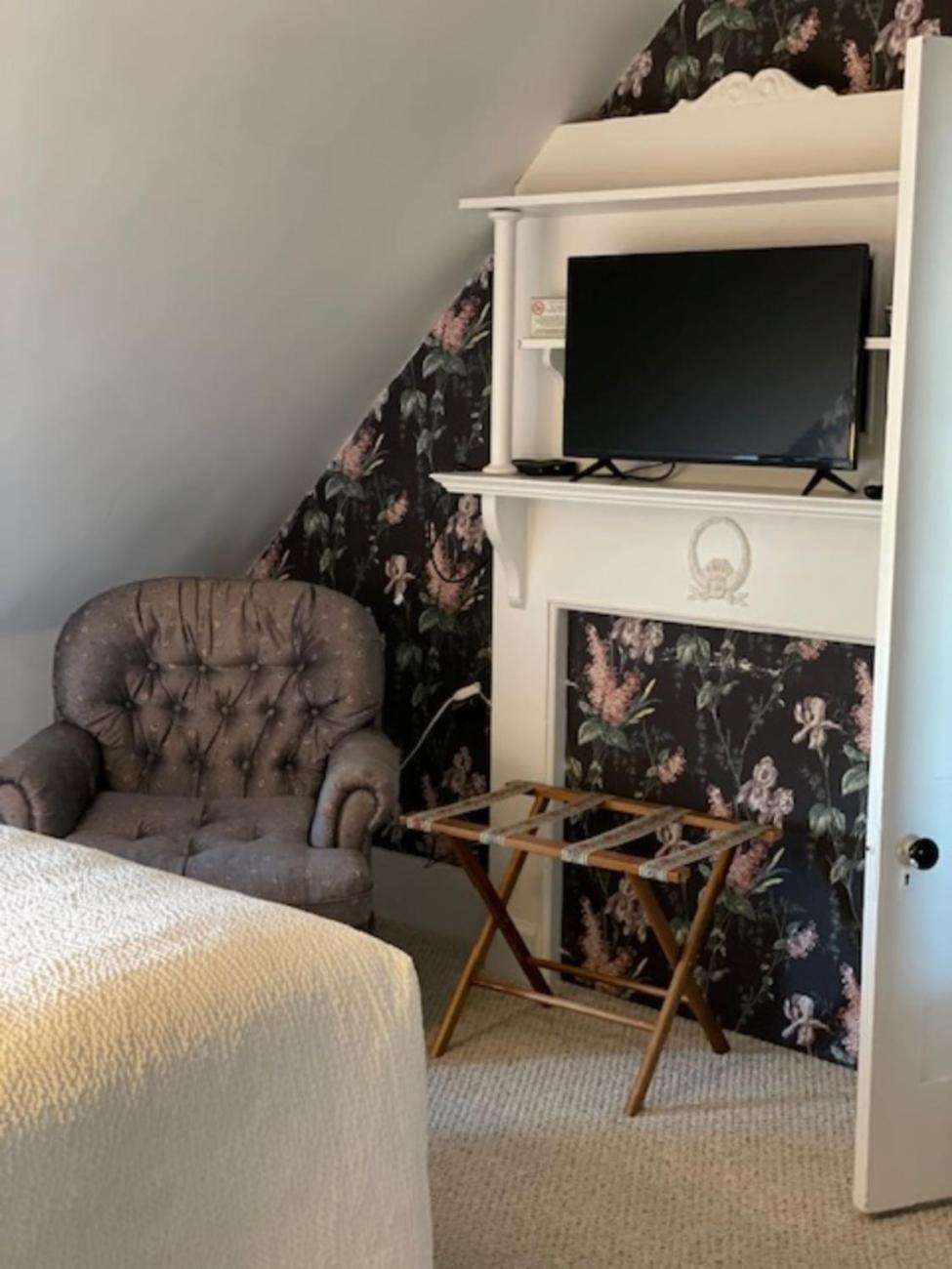 Queen Room photo 3