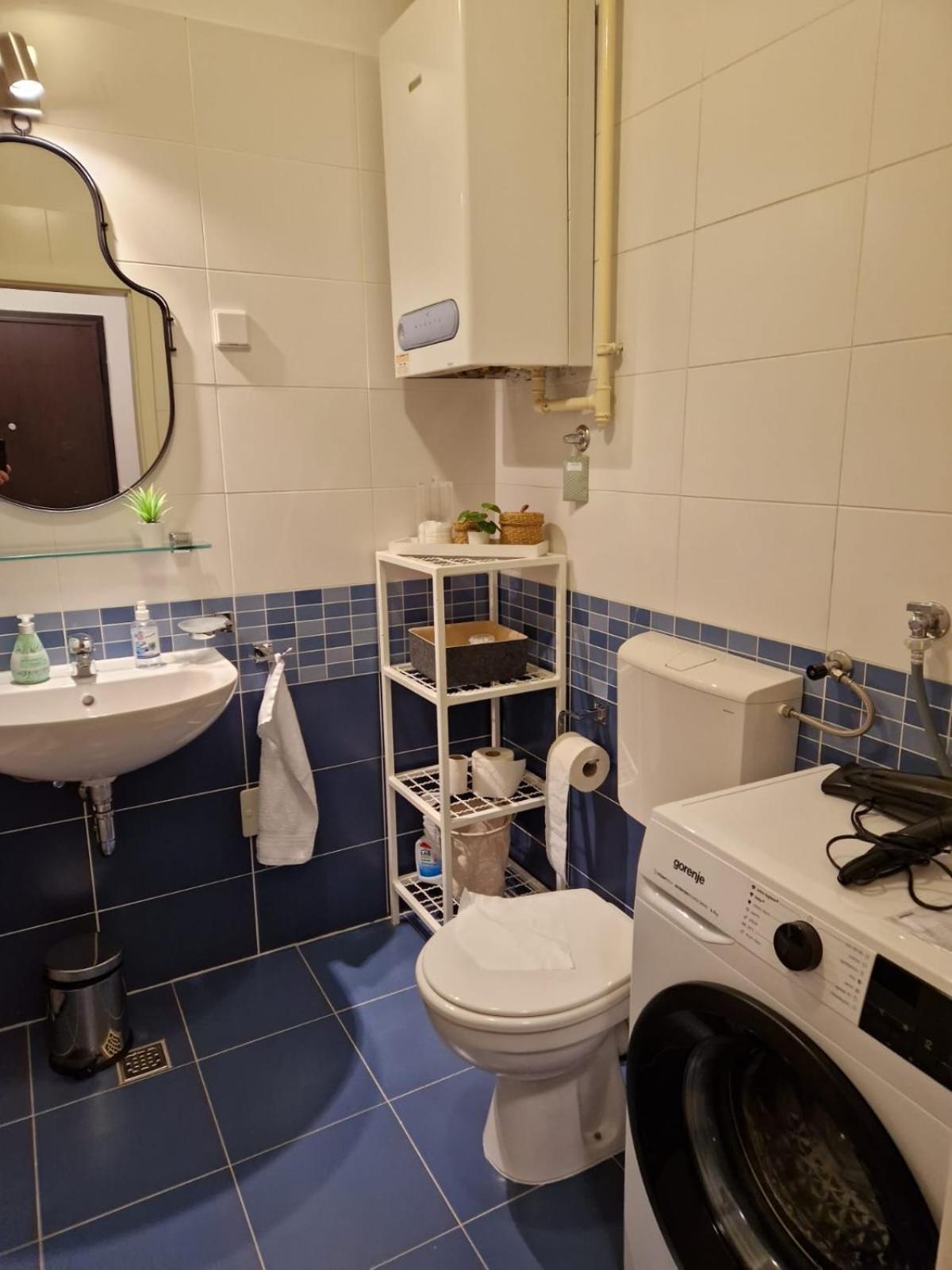One-Bedroom Apartment - Photo 19
